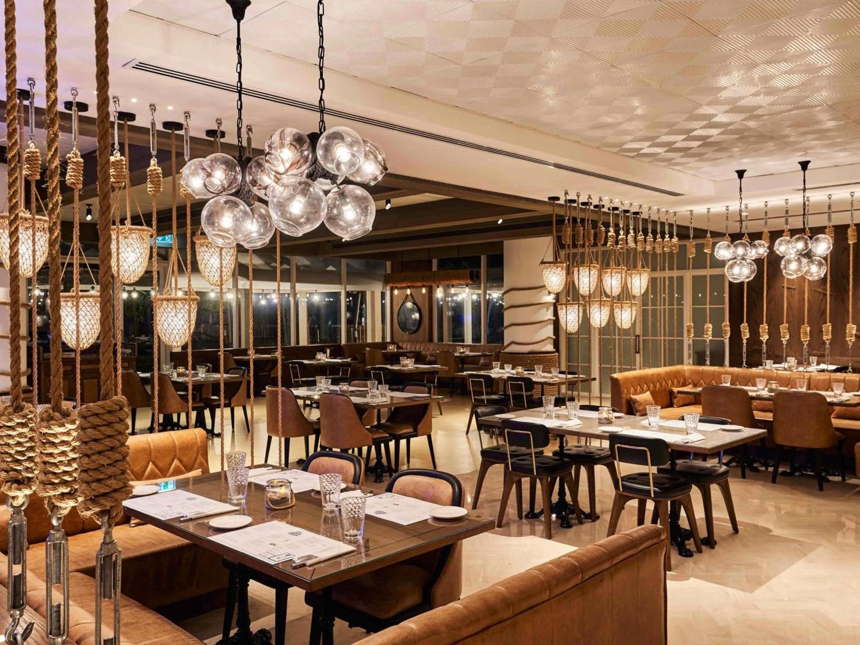 Restaurant/places to eat in Fairmont Fujairah Beach Resort