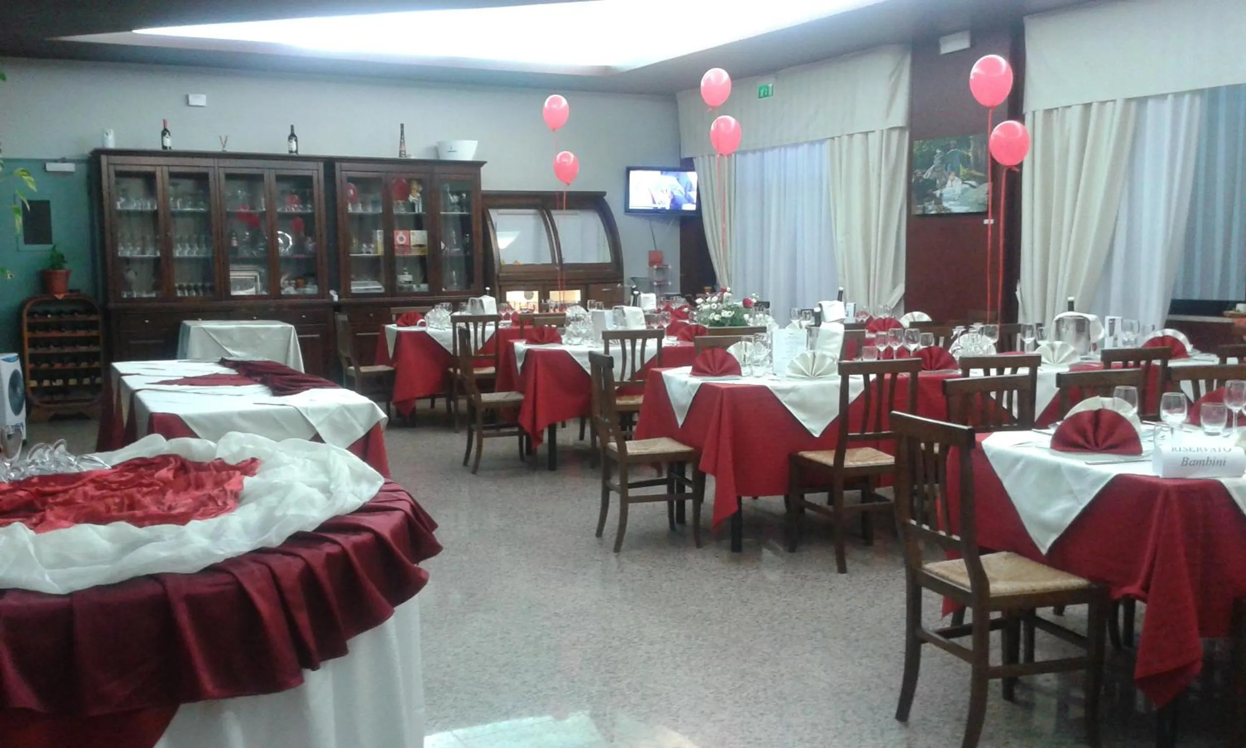 Communal lounge/ TV room in Hotel Likos