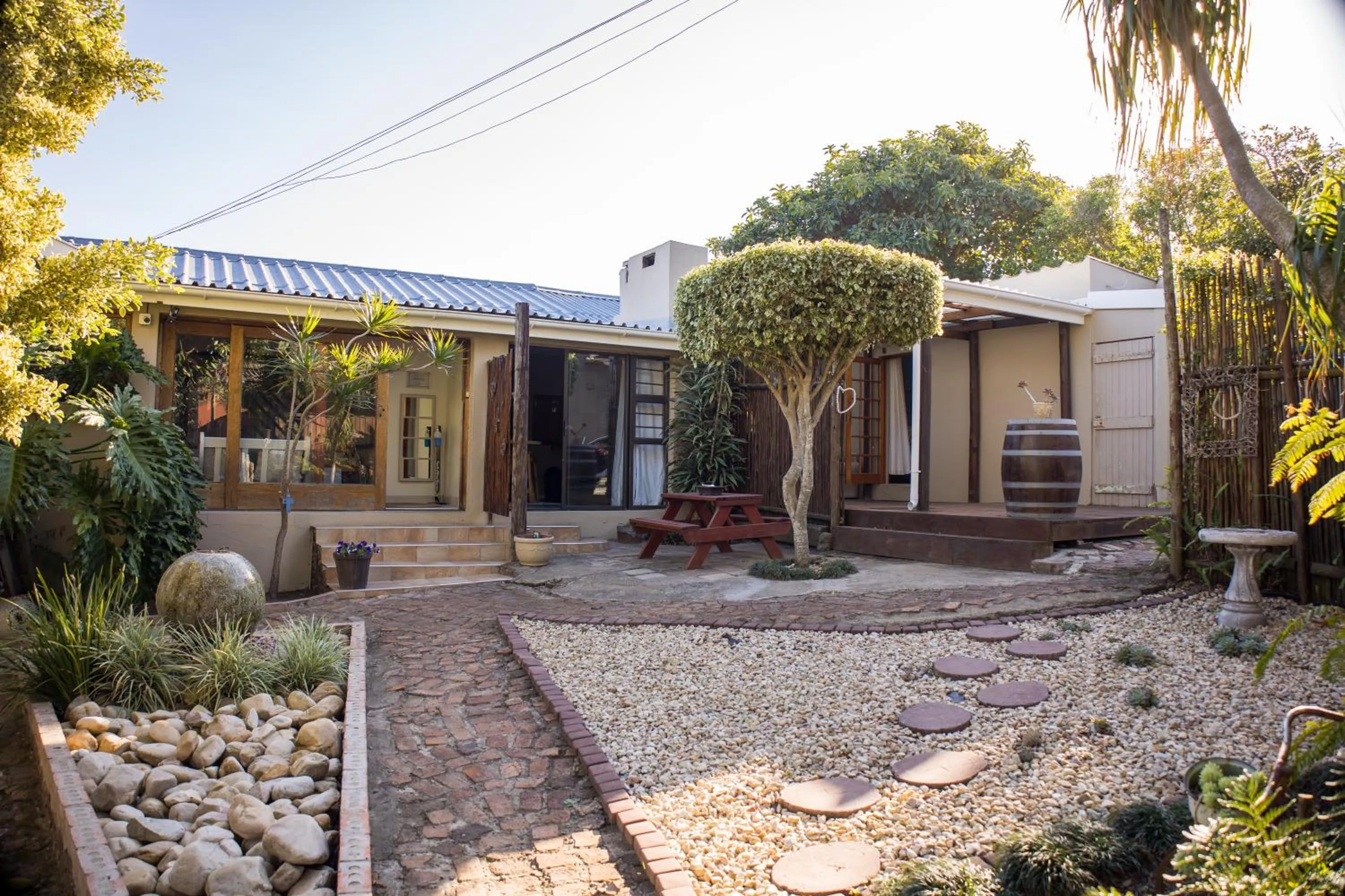 Property building in The Birdhouse Bed & Breakfast #NO Loadshedding #Solar Energy