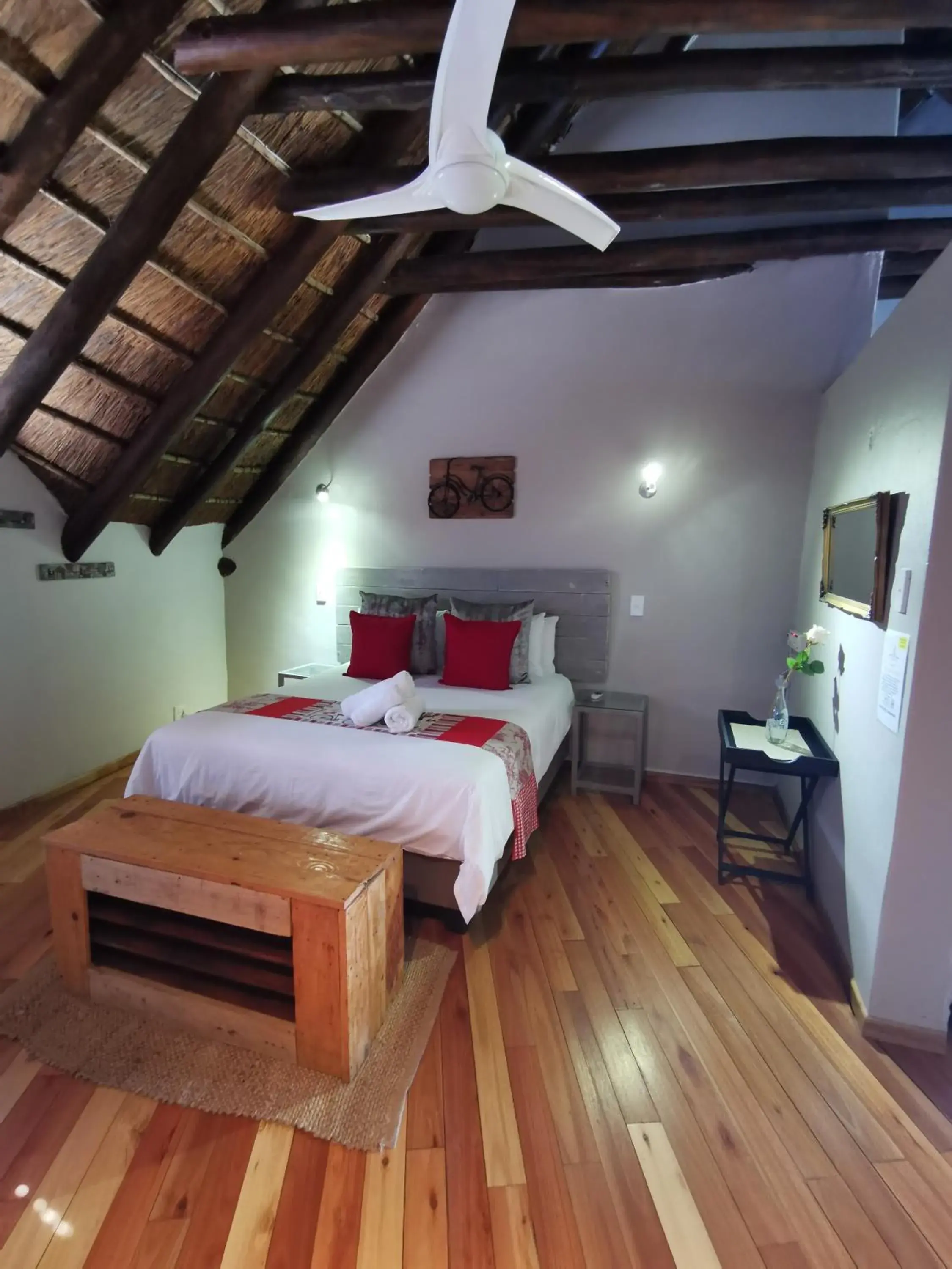 Family Room in The Birdhouse Bed & Breakfast #NO Loadshedding #Solar Energy Family Room in The Birdhouse Bed & Breakfast #NO Loadshedding #Solar Energy