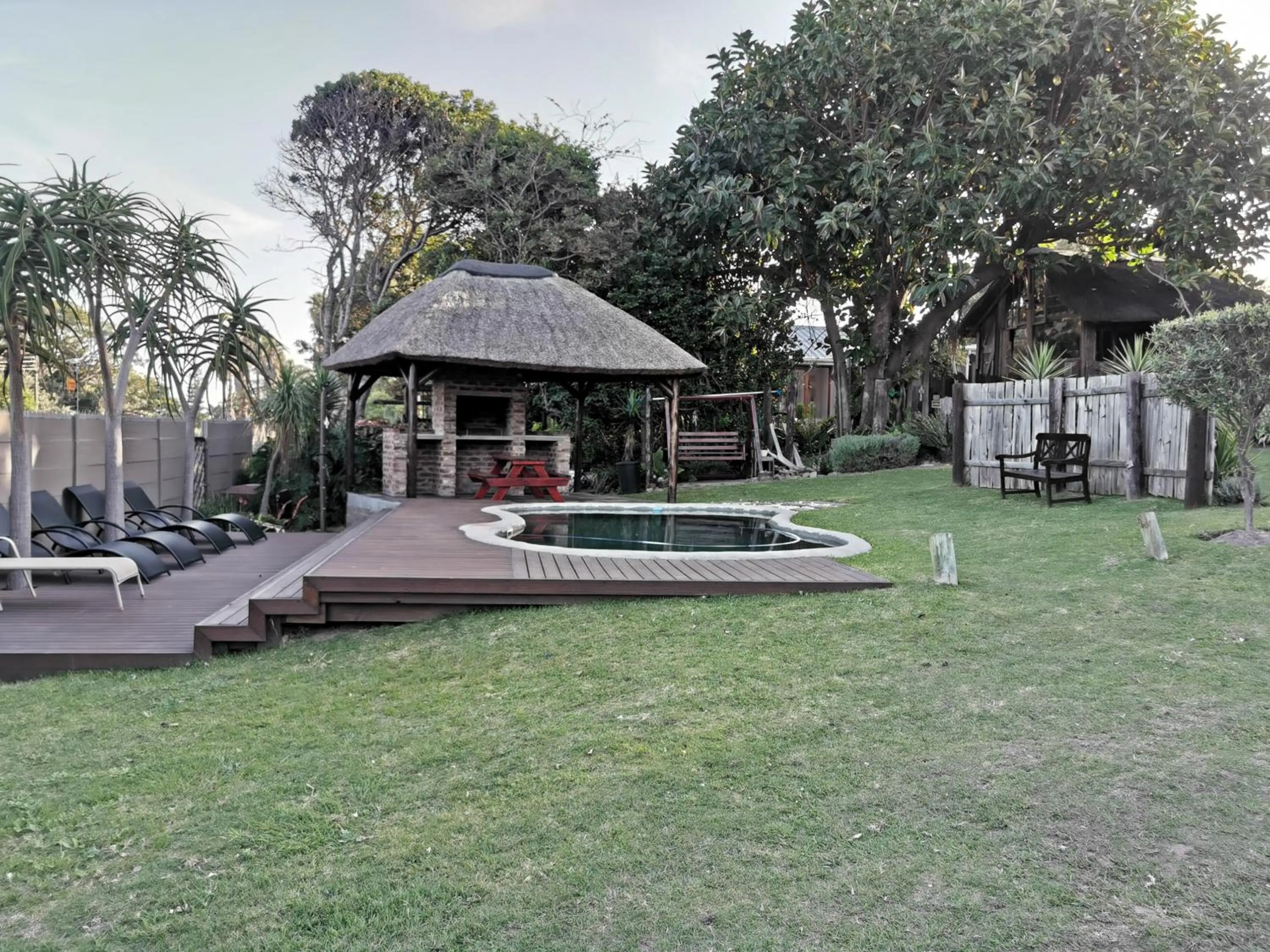 Garden in The Birdhouse Bed & Breakfast #NO Loadshedding #Solar Energy