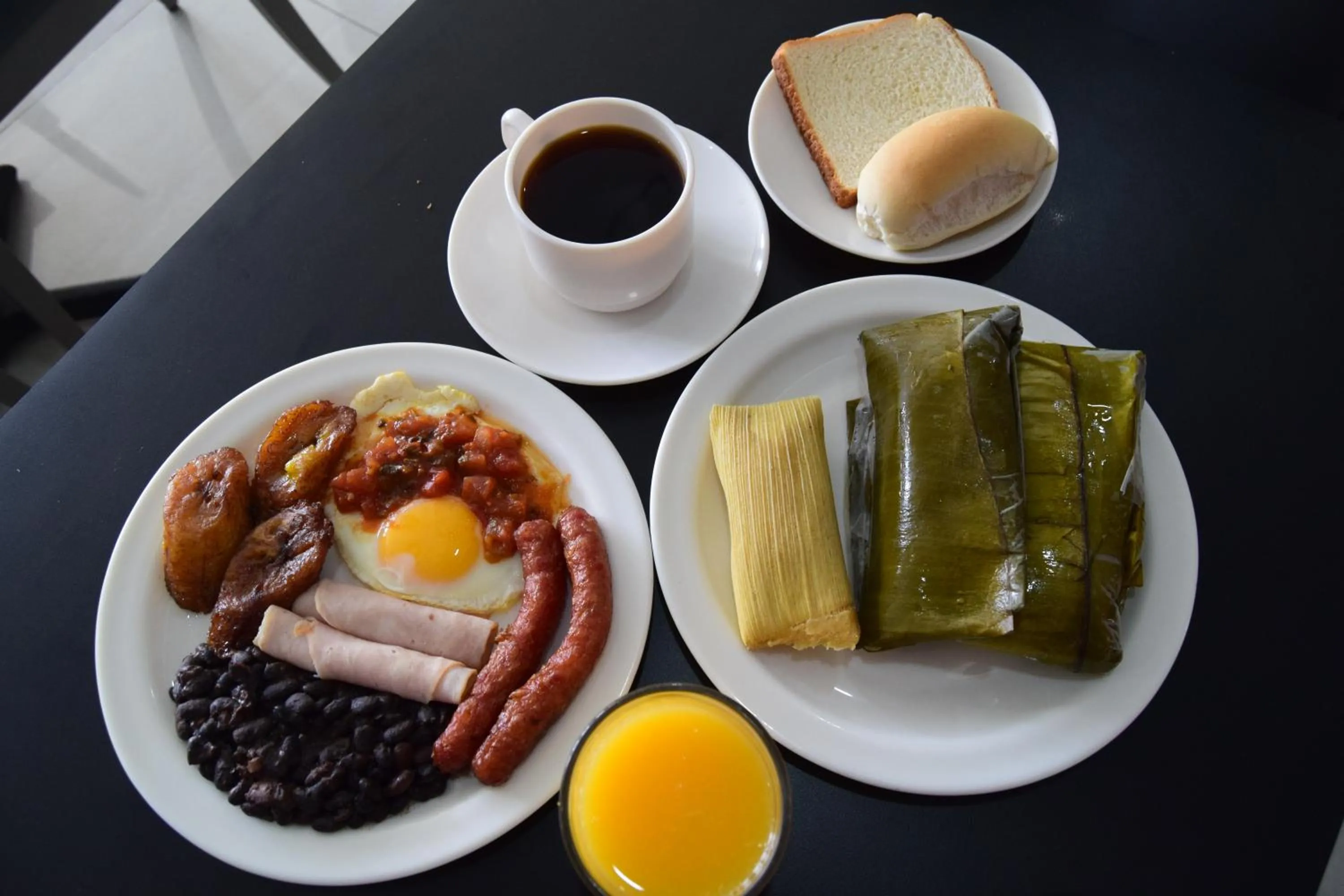 Breakfast in Beverly Hills: Hotel and Business