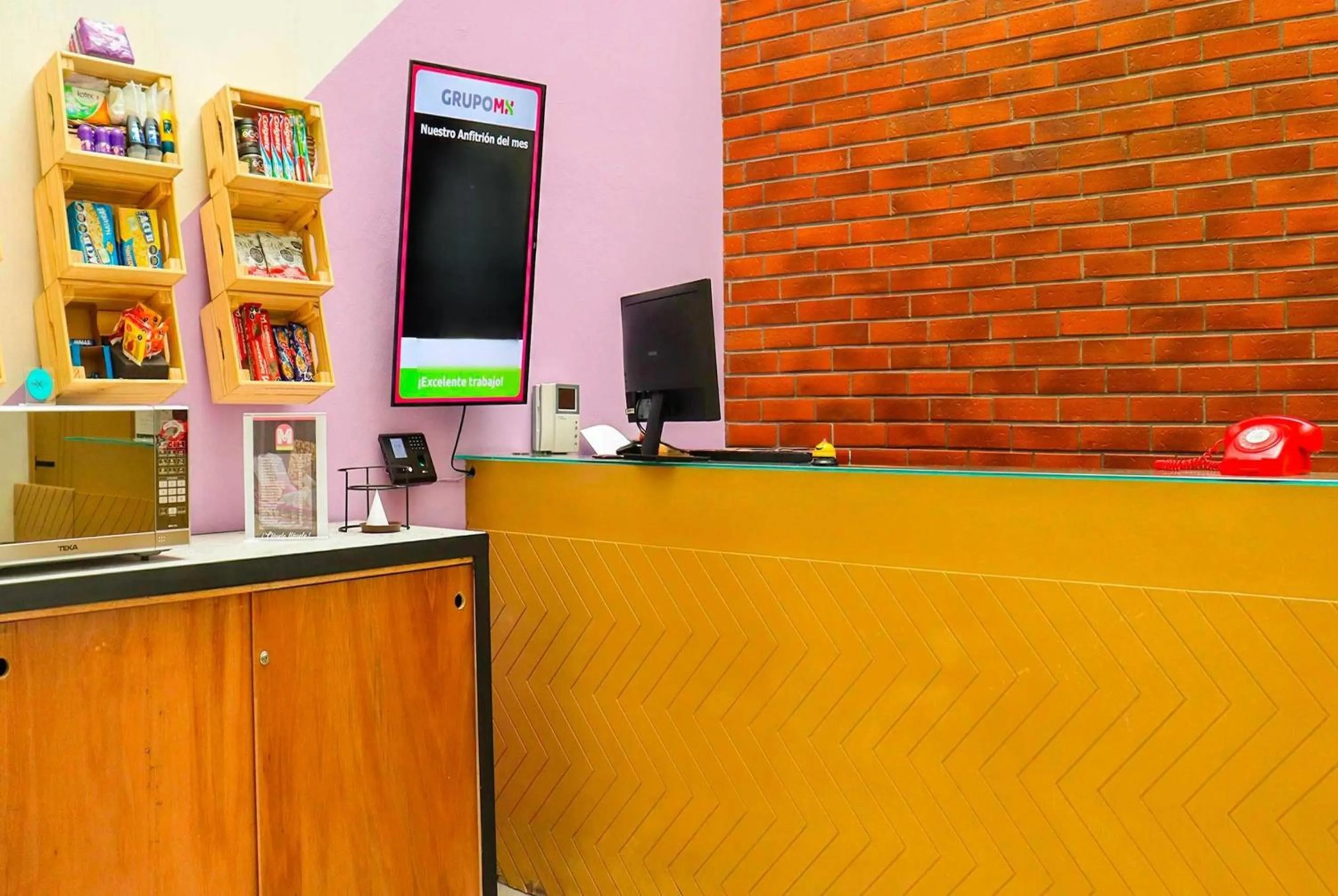 Lobby or reception in Hotel Estancias VIVE MX wtc CDMX, Trademark by Wyndham