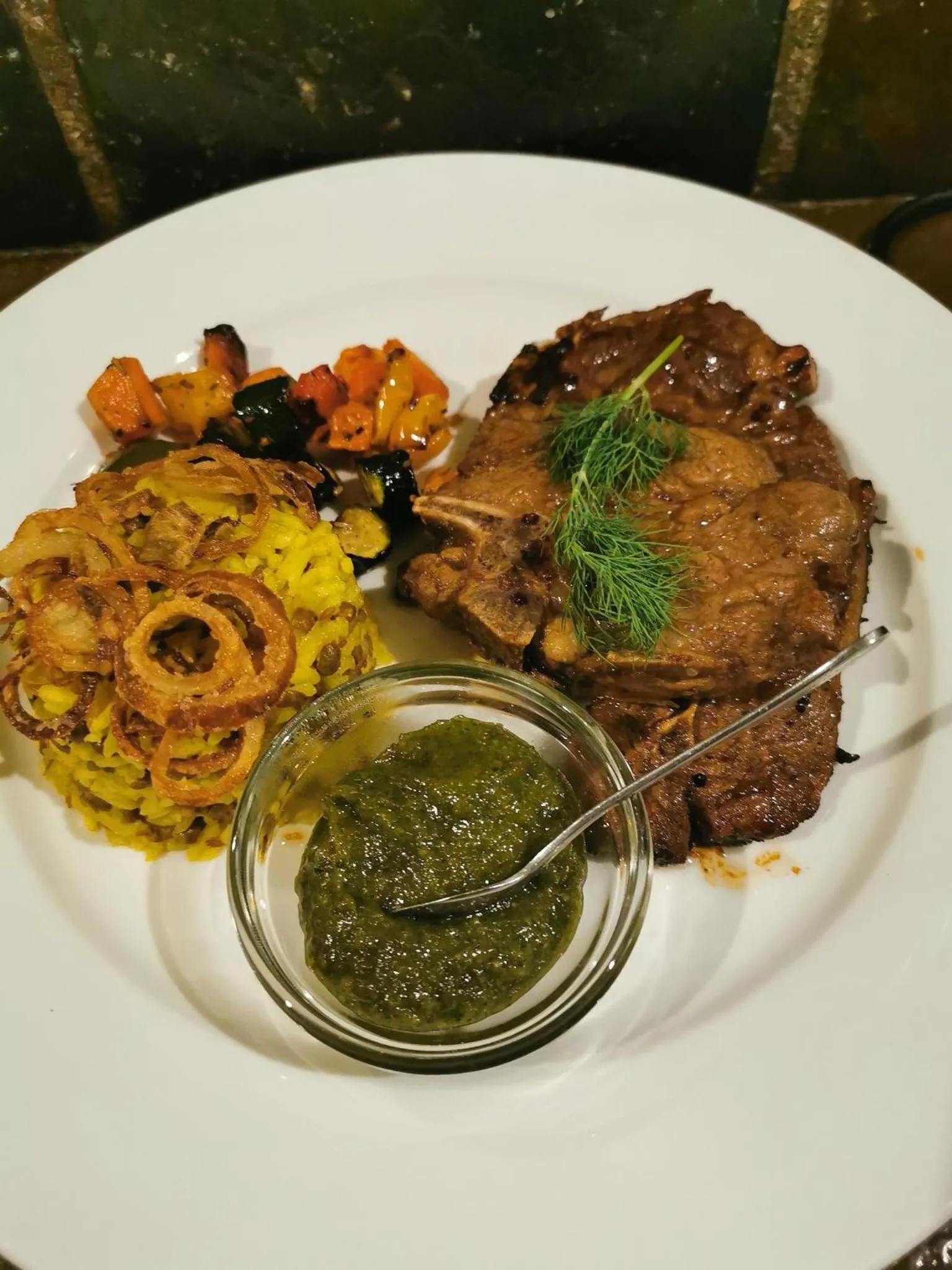 Restaurant/places to eat in Nedile Lodge