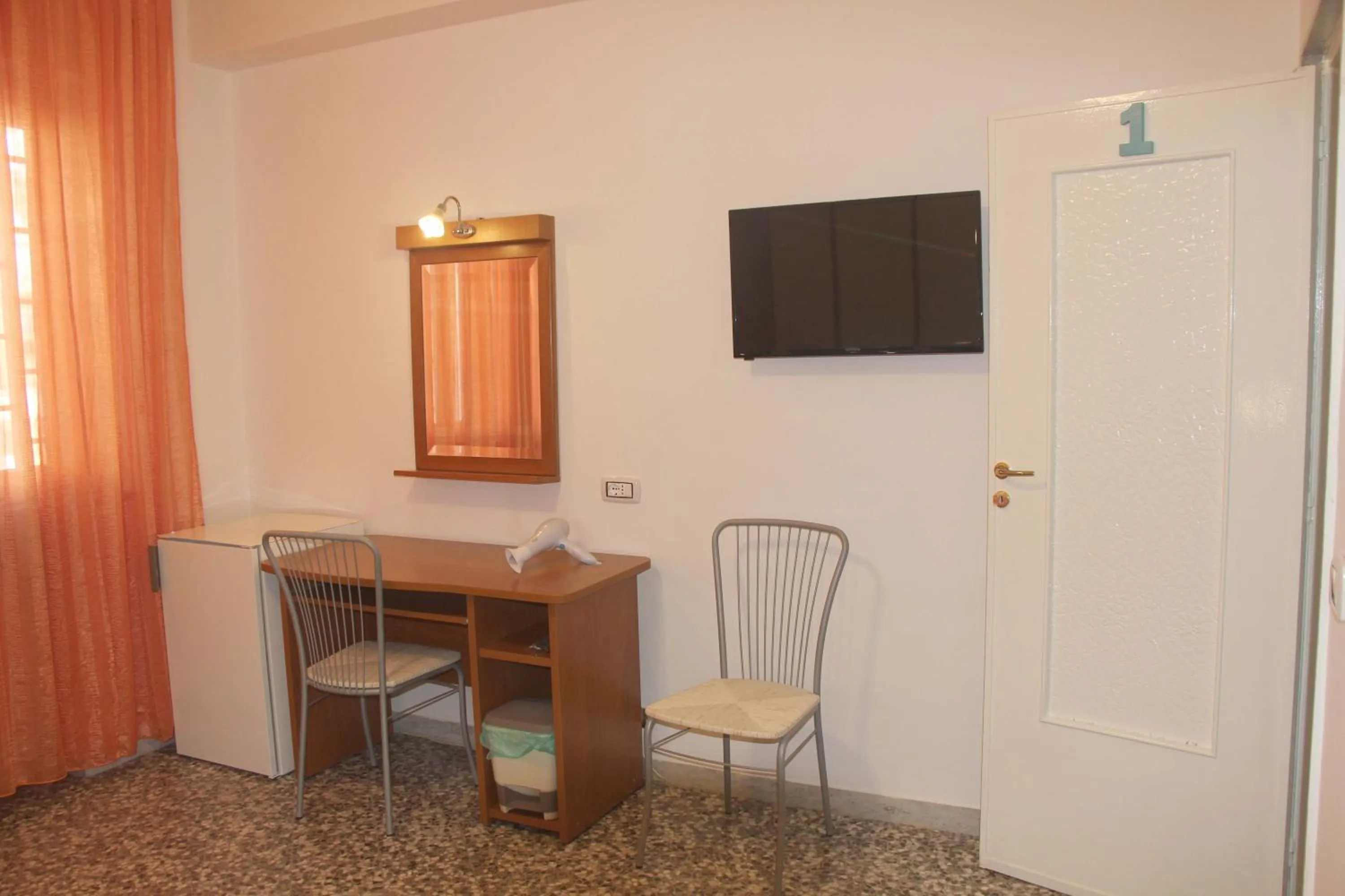 Bedroom in I due Baroni - fronte Campus