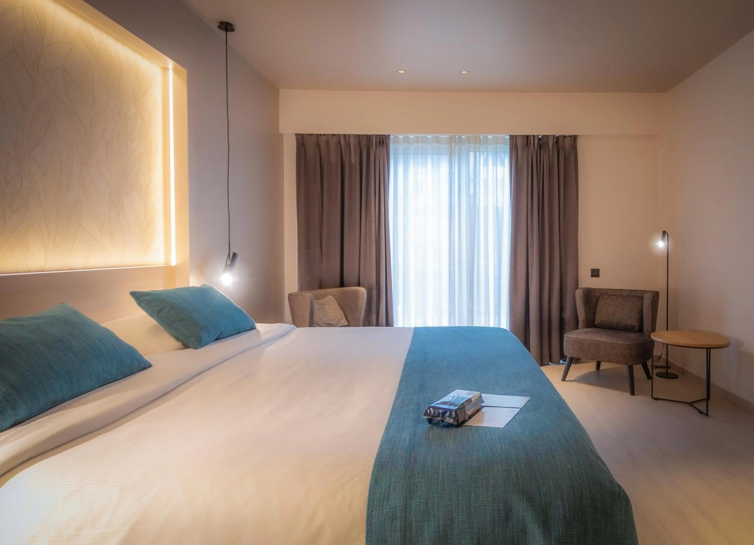 Bed in Hotel Auberge St. Pol