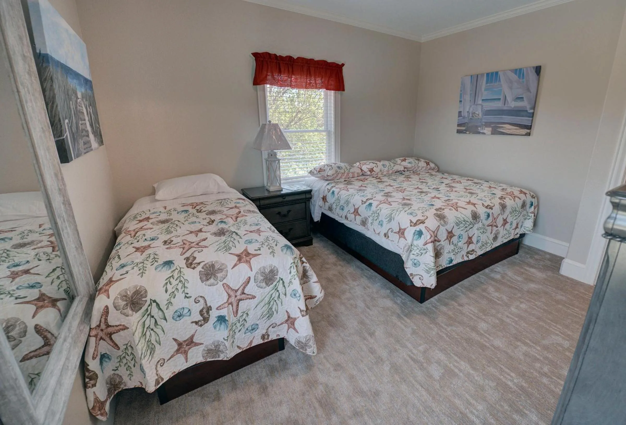 Bed in Outer Banks Motel - Village Accommodations