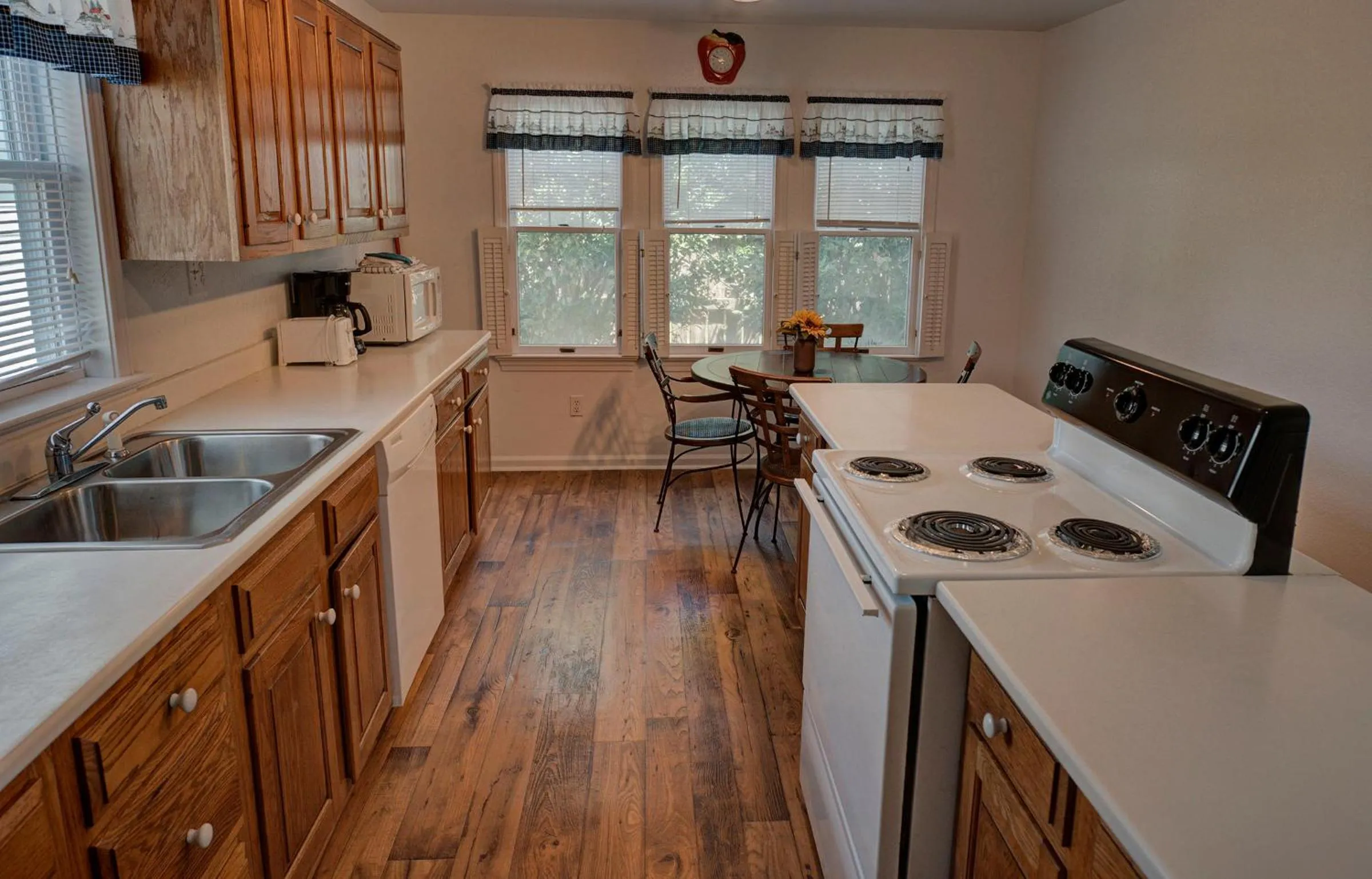 Outer Banks Motel - Village Accommodations