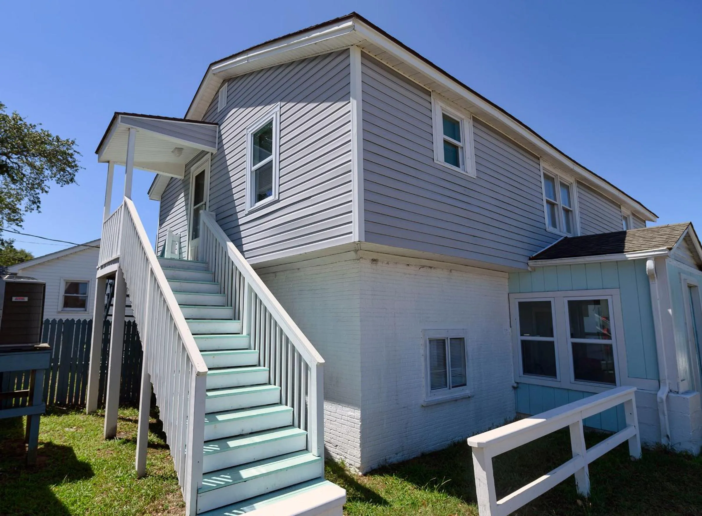 Outer Banks Motel - Village Accommodations