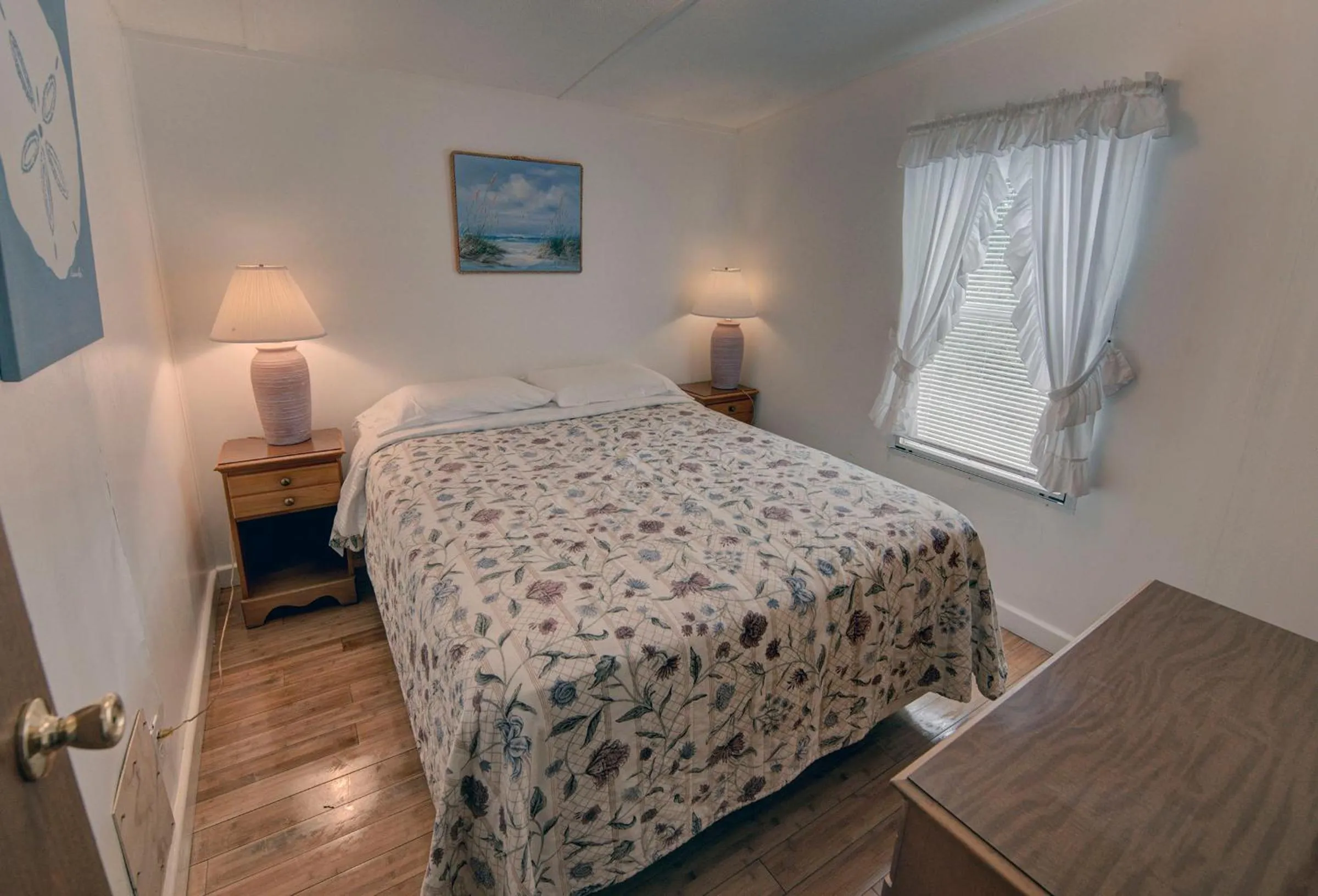 Bed in Outer Banks Motel - Village Accommodations