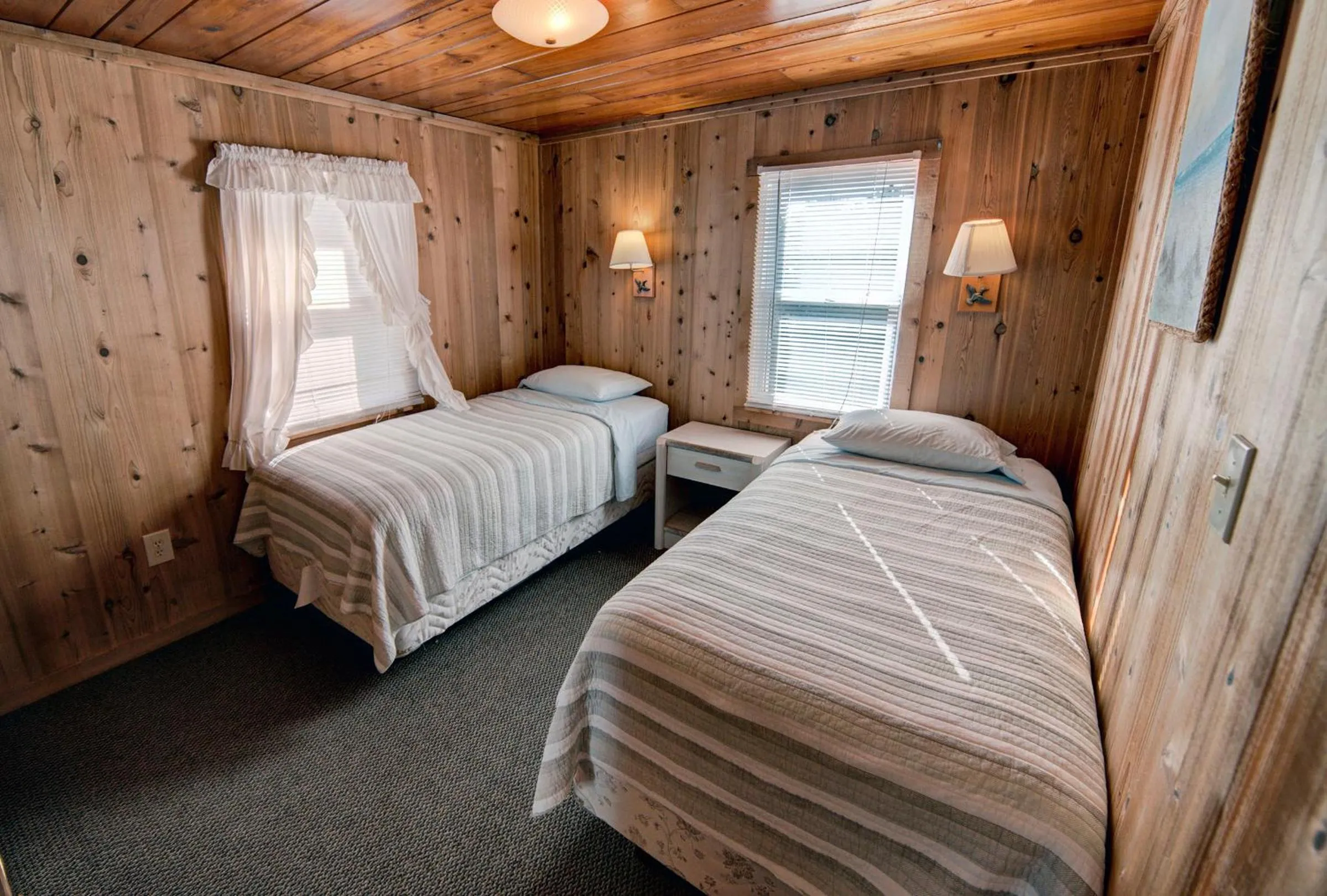 Bed in Outer Banks Motel - Village Accommodations