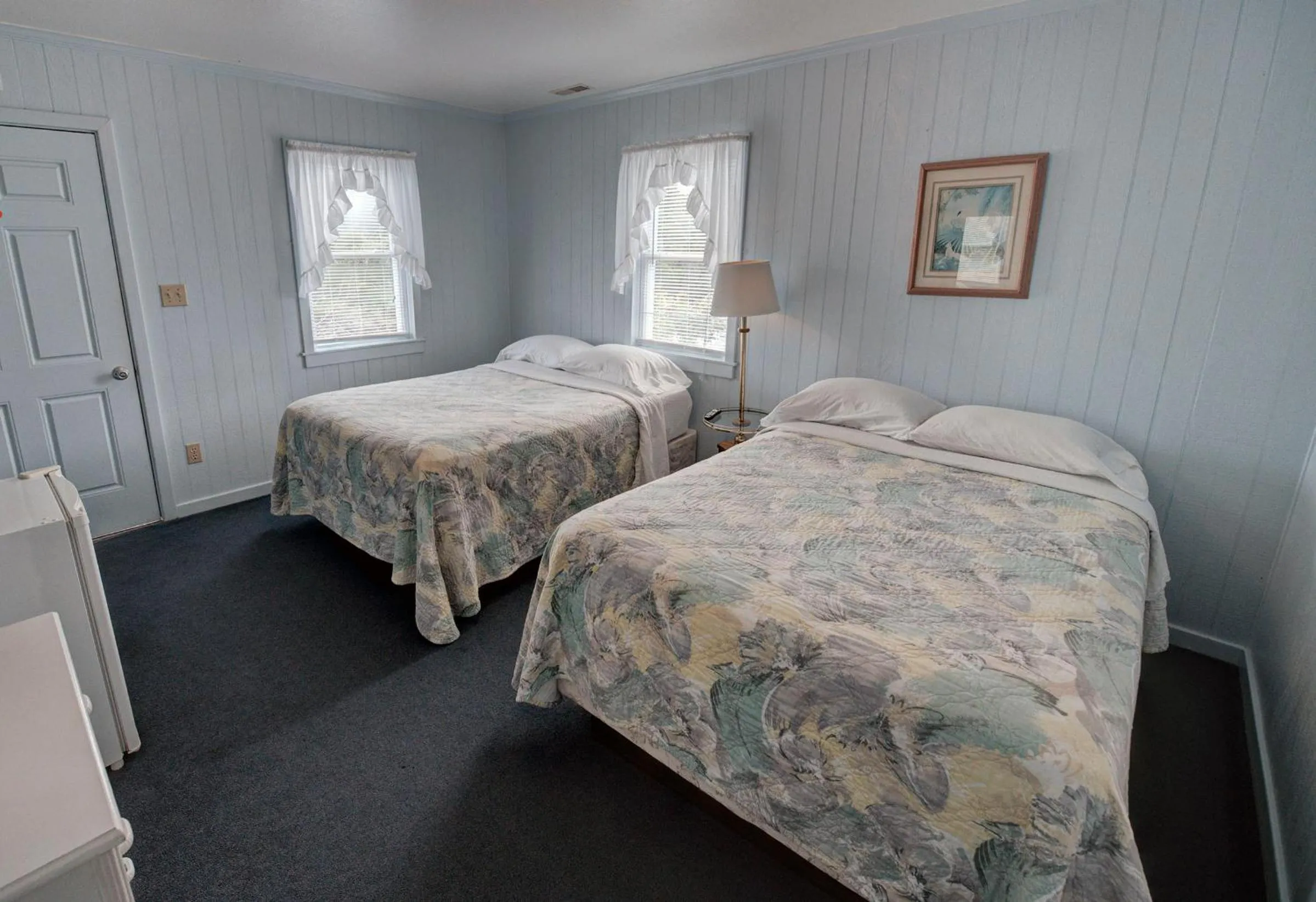 Bed in Outer Banks Motel - Village Accommodations