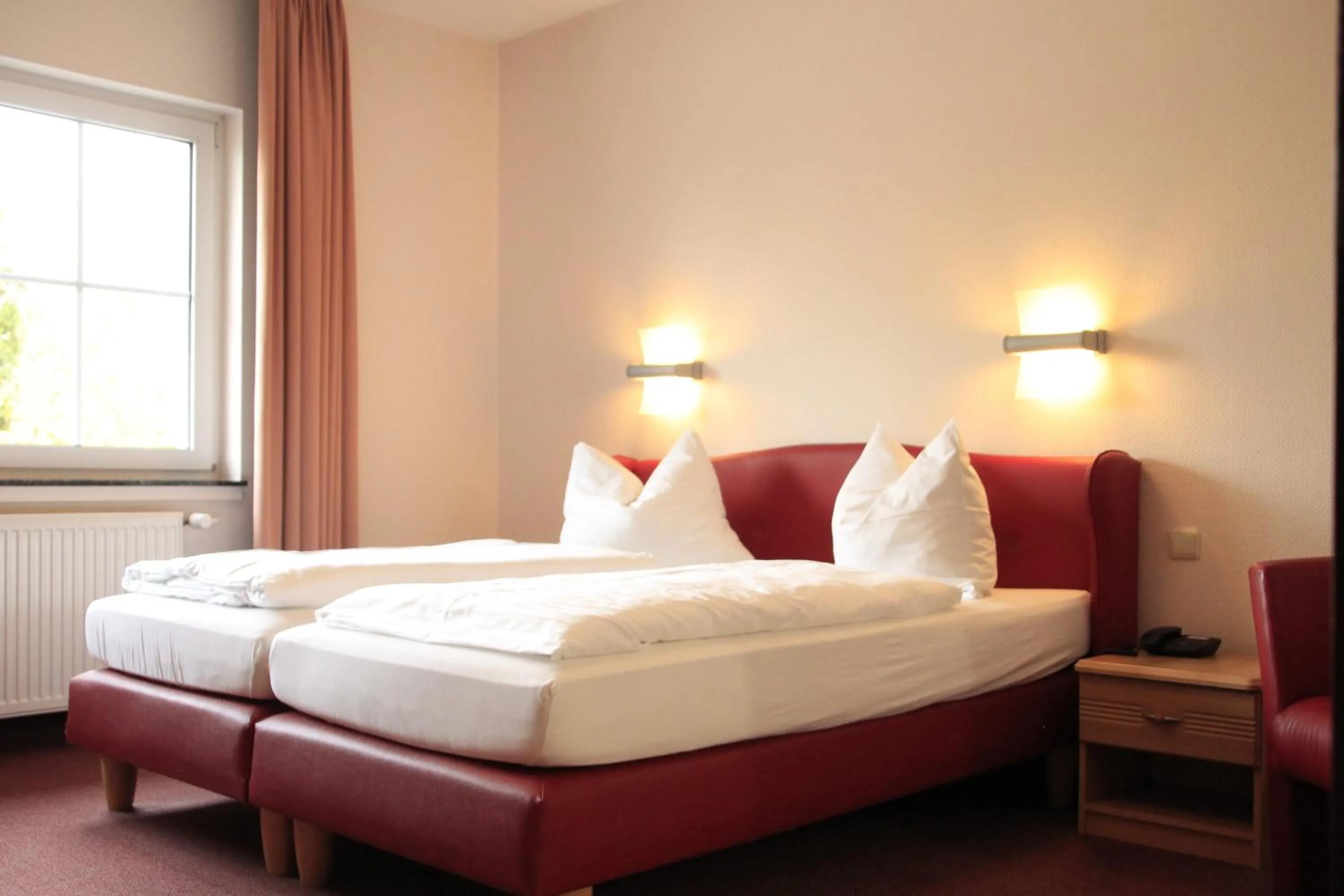 Bedroom, Bed in Hotel Weserschiffchen