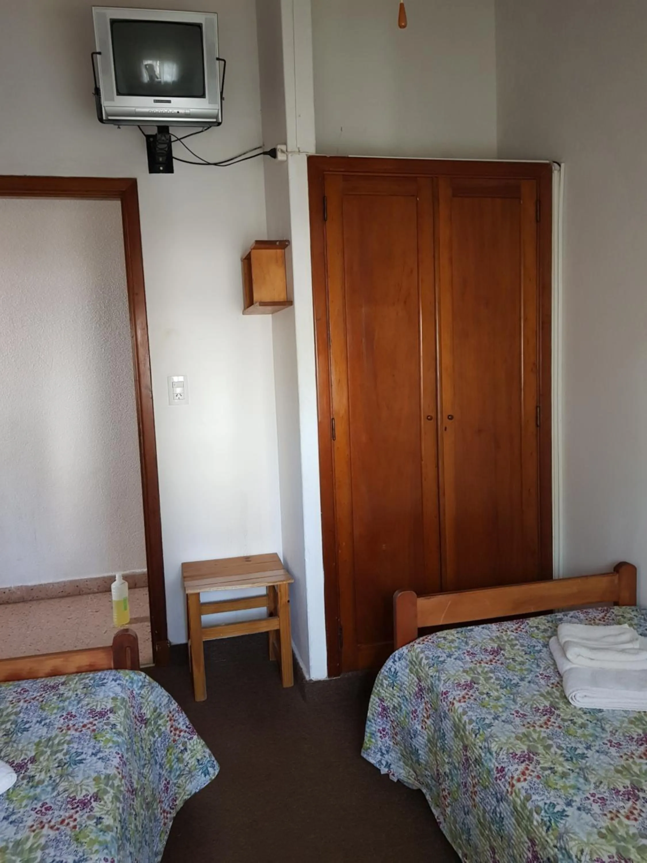 Photo of the whole room, Bed in Hotel El Cisne
