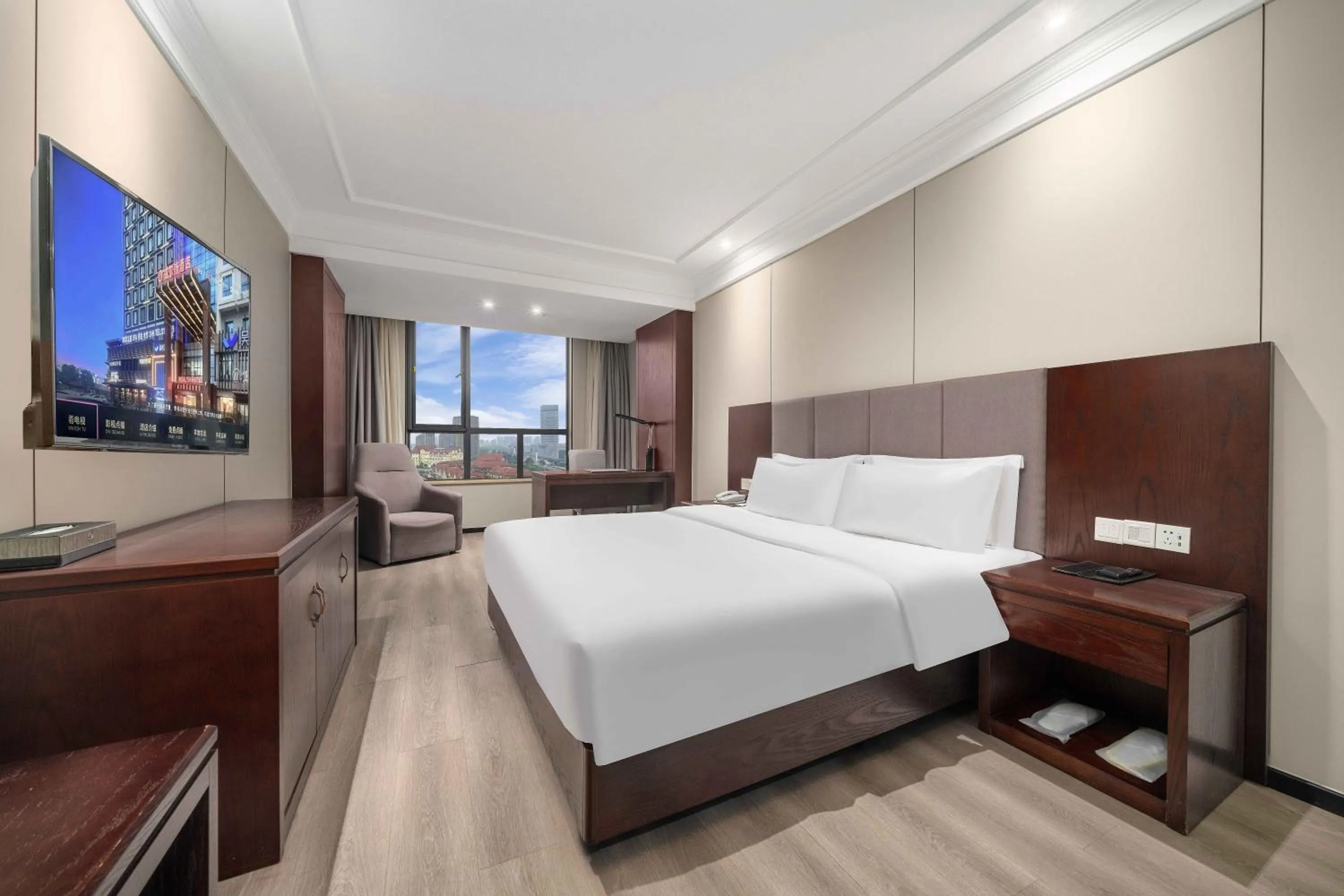 Bedroom, Bed in Huzhou Wealth Hotel