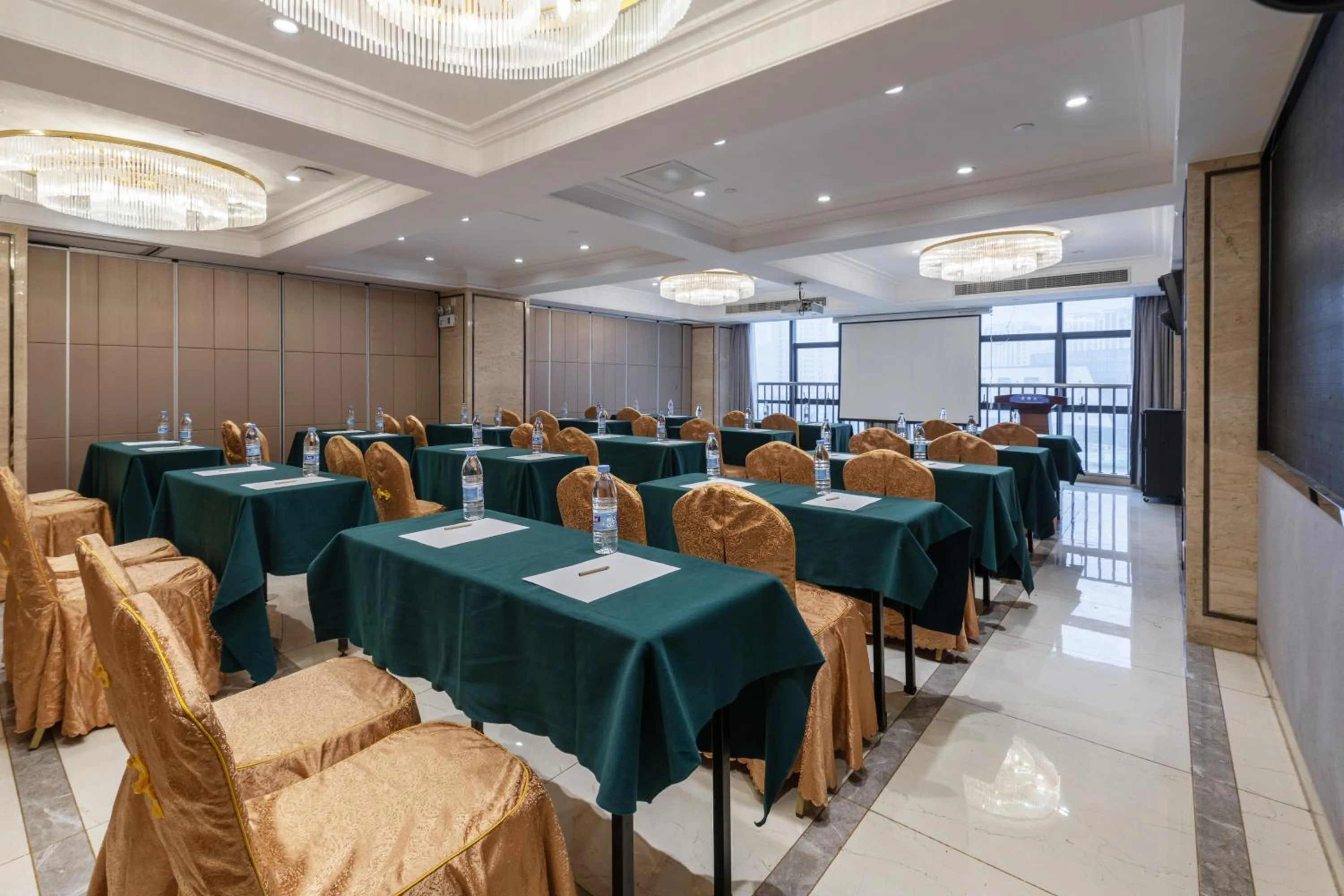 Meeting/conference room in Huzhou Wealth Hotel