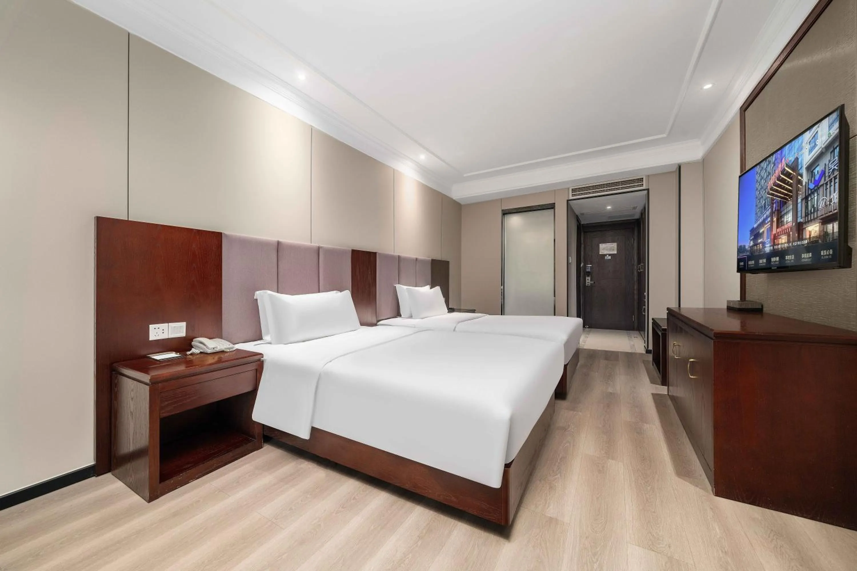 Bedroom, Bed in Huzhou Wealth Hotel