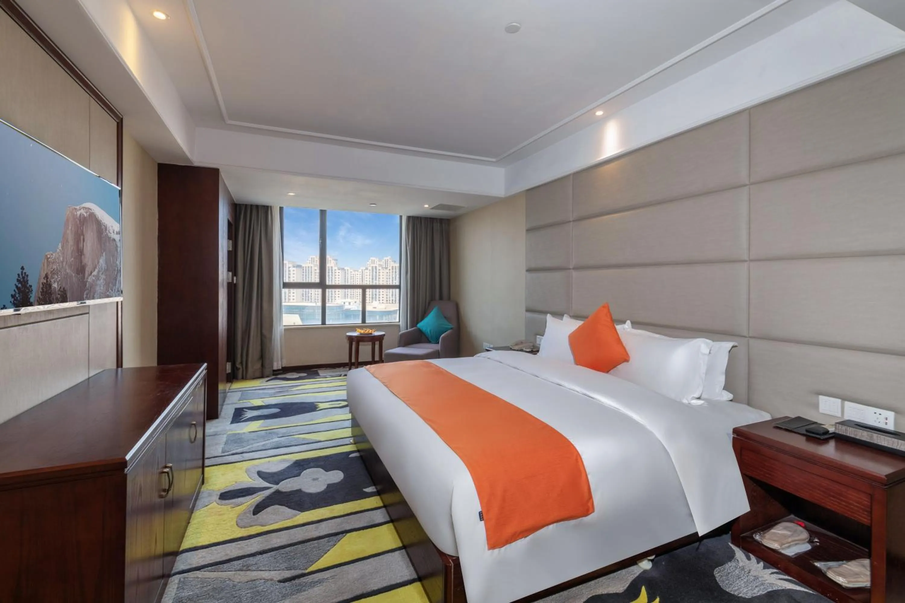 Bedroom, Bed in Huzhou Wealth Hotel