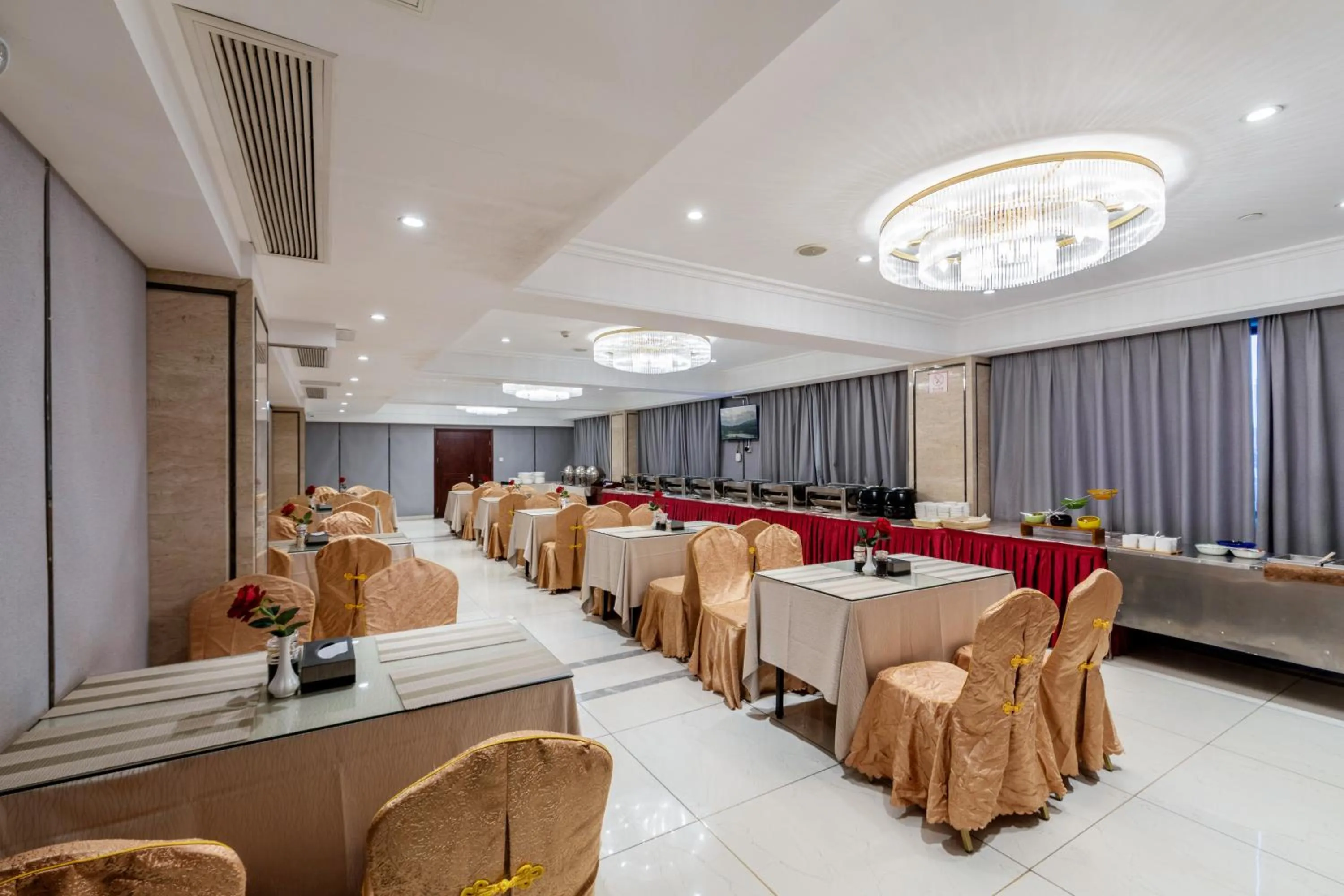 Restaurant/places to eat in Huzhou Wealth Hotel