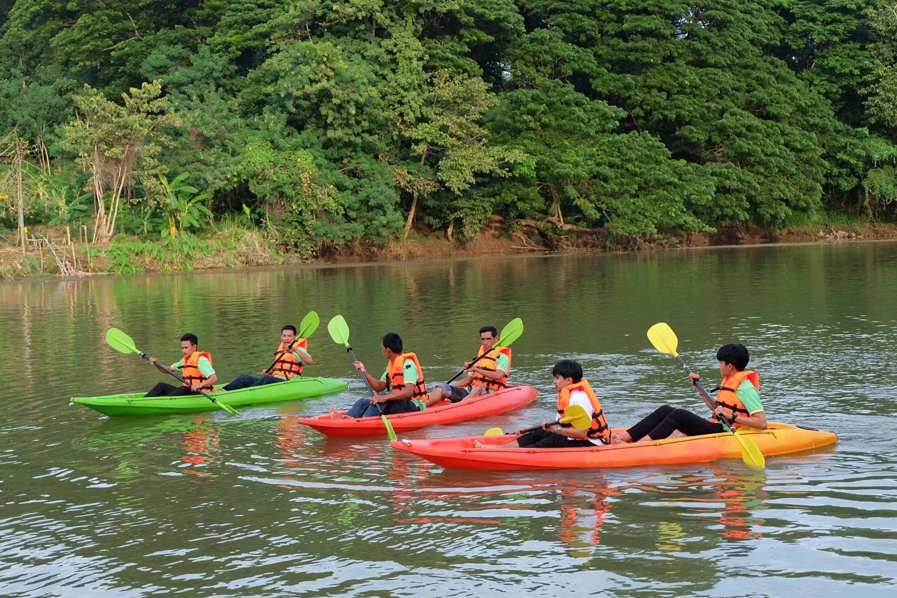 Canoeing in Princess River Kwai Hotel