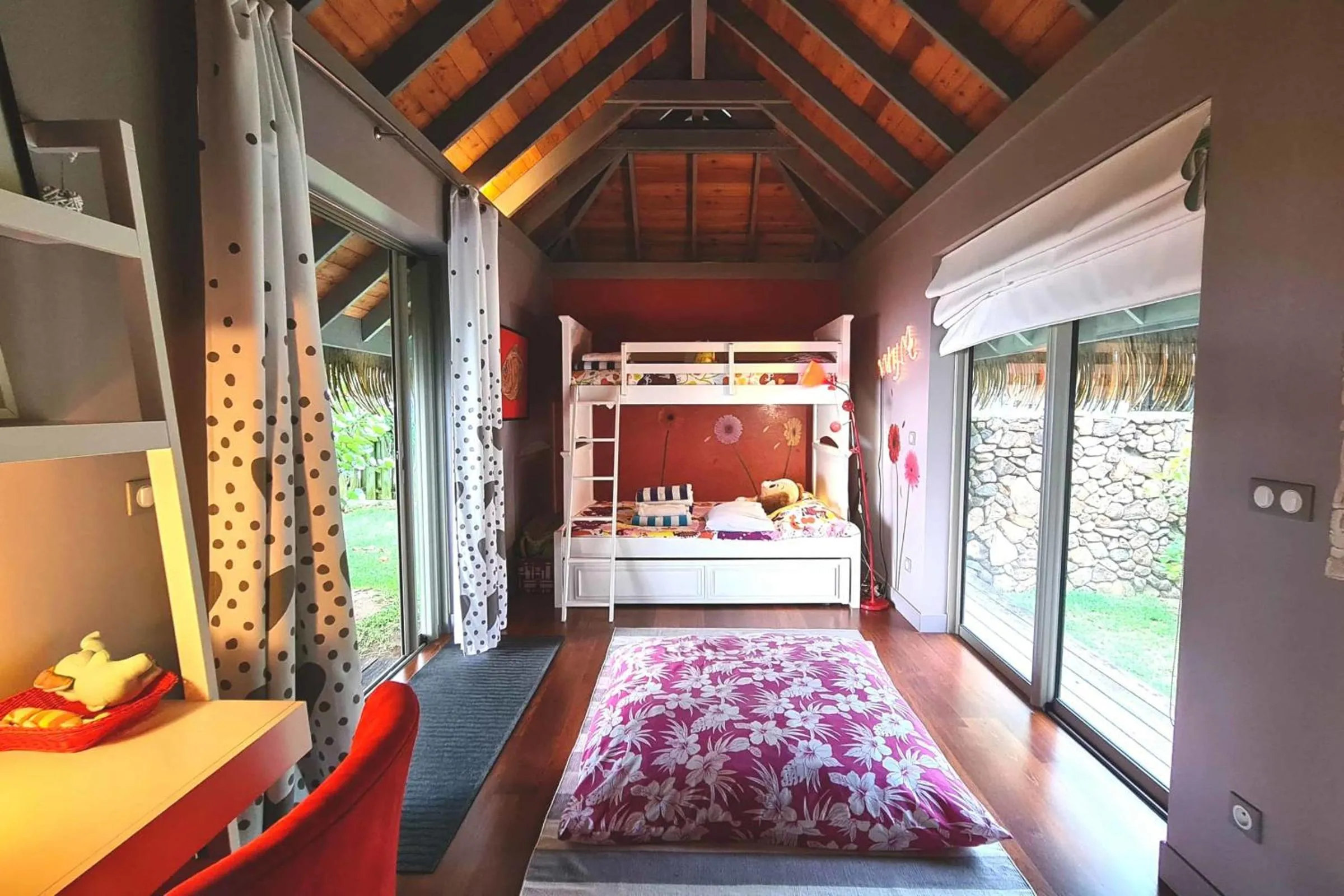 Bed in Villa Meheana