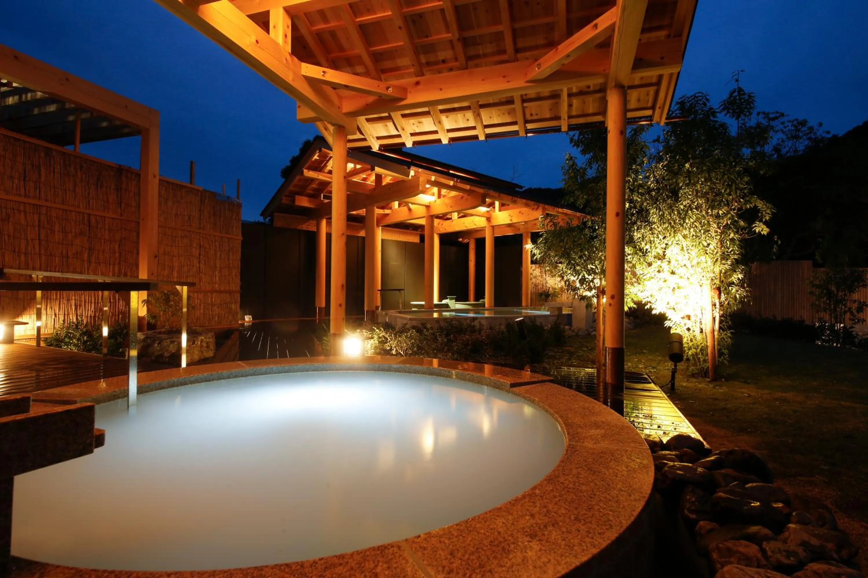 Hot Spring Bath in Hotel Tokinoza