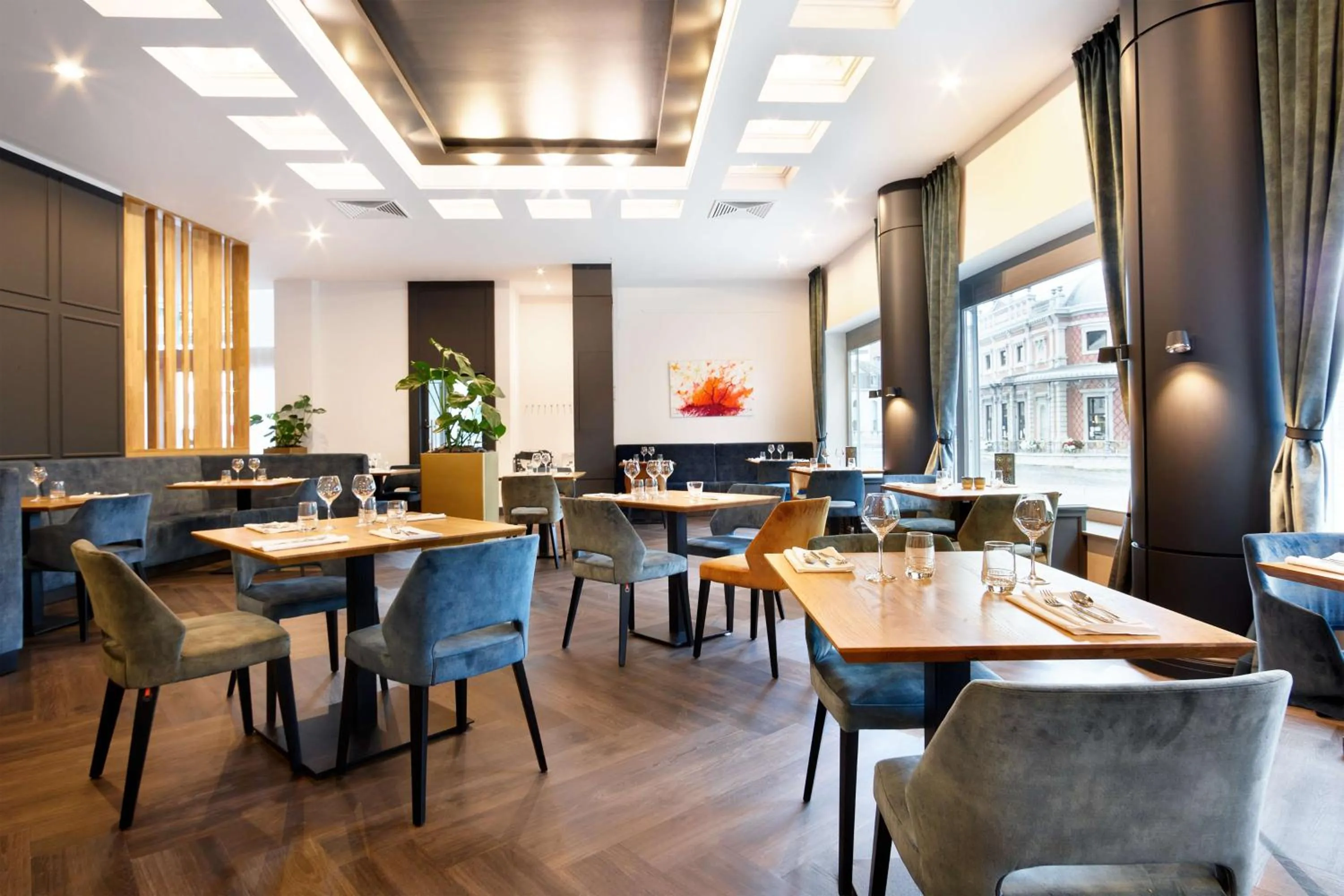 Restaurant/places to eat in Van der Valk Hotel Spa