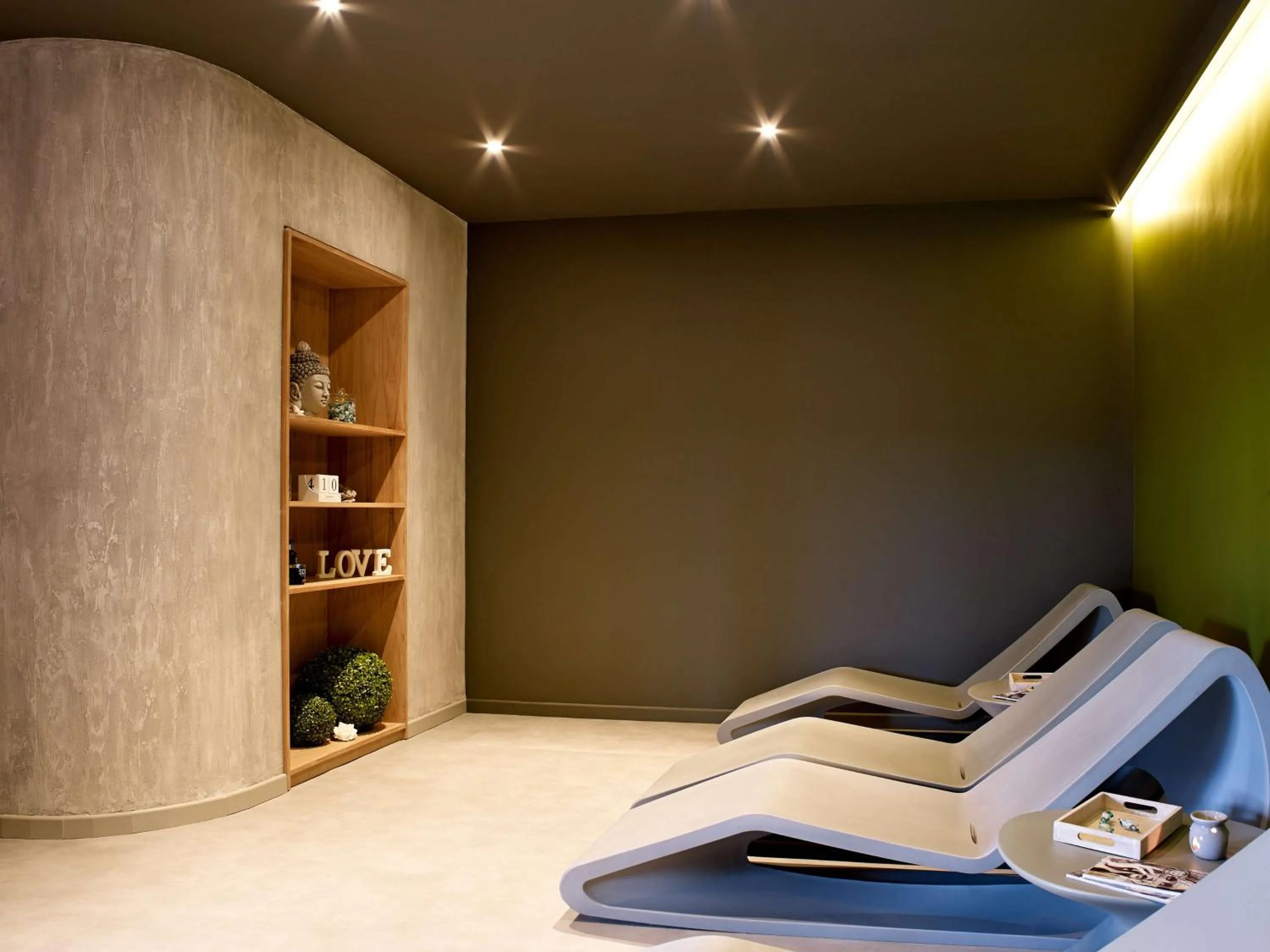 Fitness centre/facilities in Van der Valk Hotel Spa