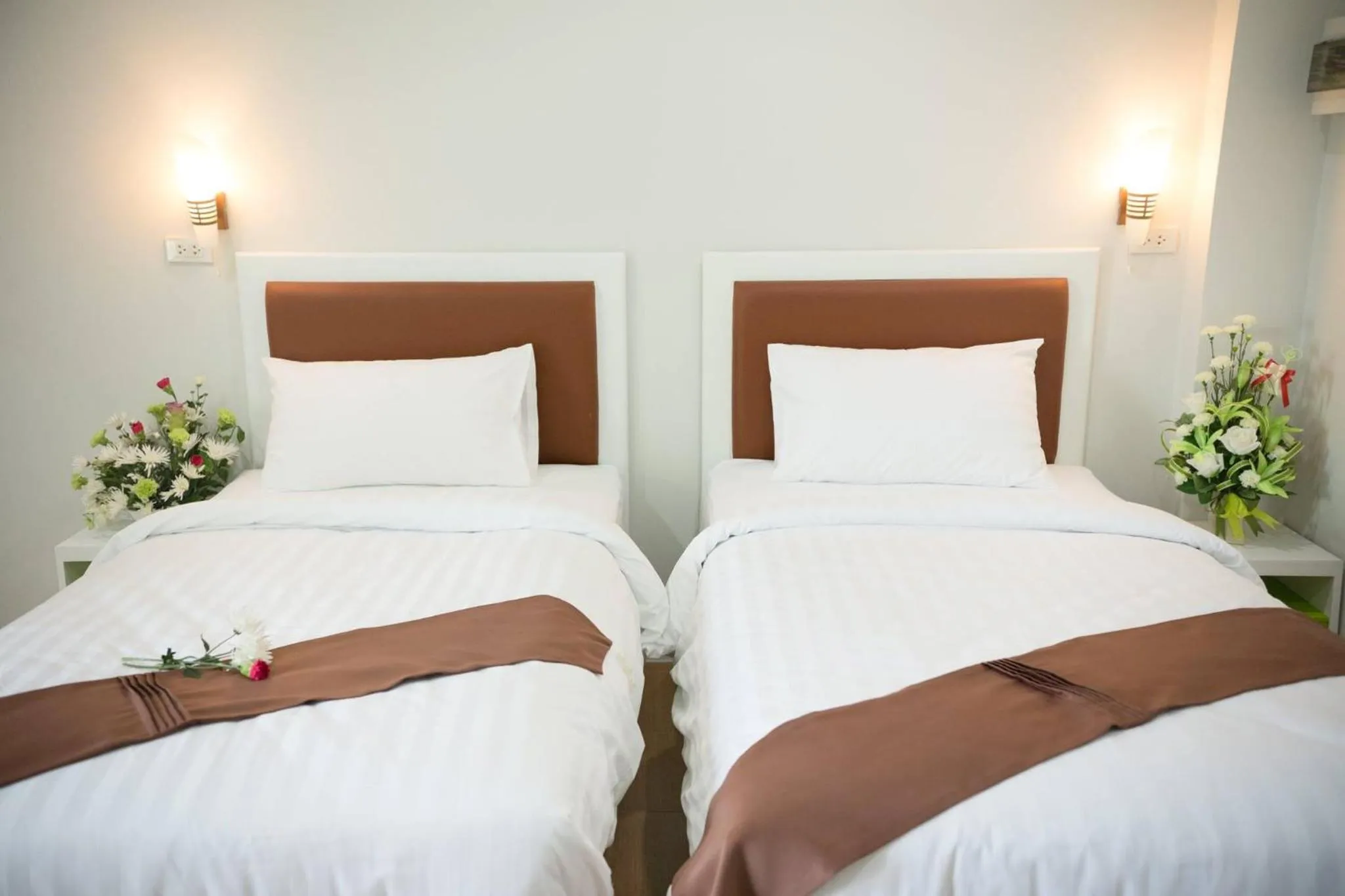 Bed in Namthip Residence