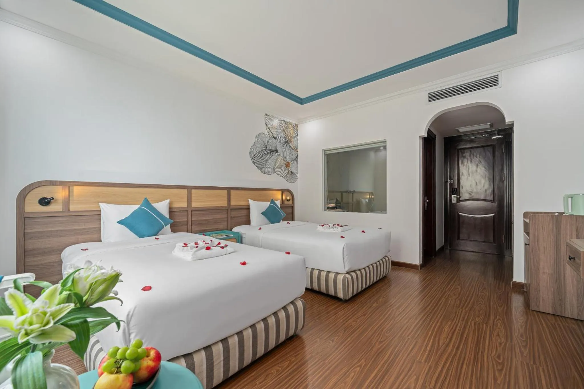 Bed in Paracel Beach Hotel