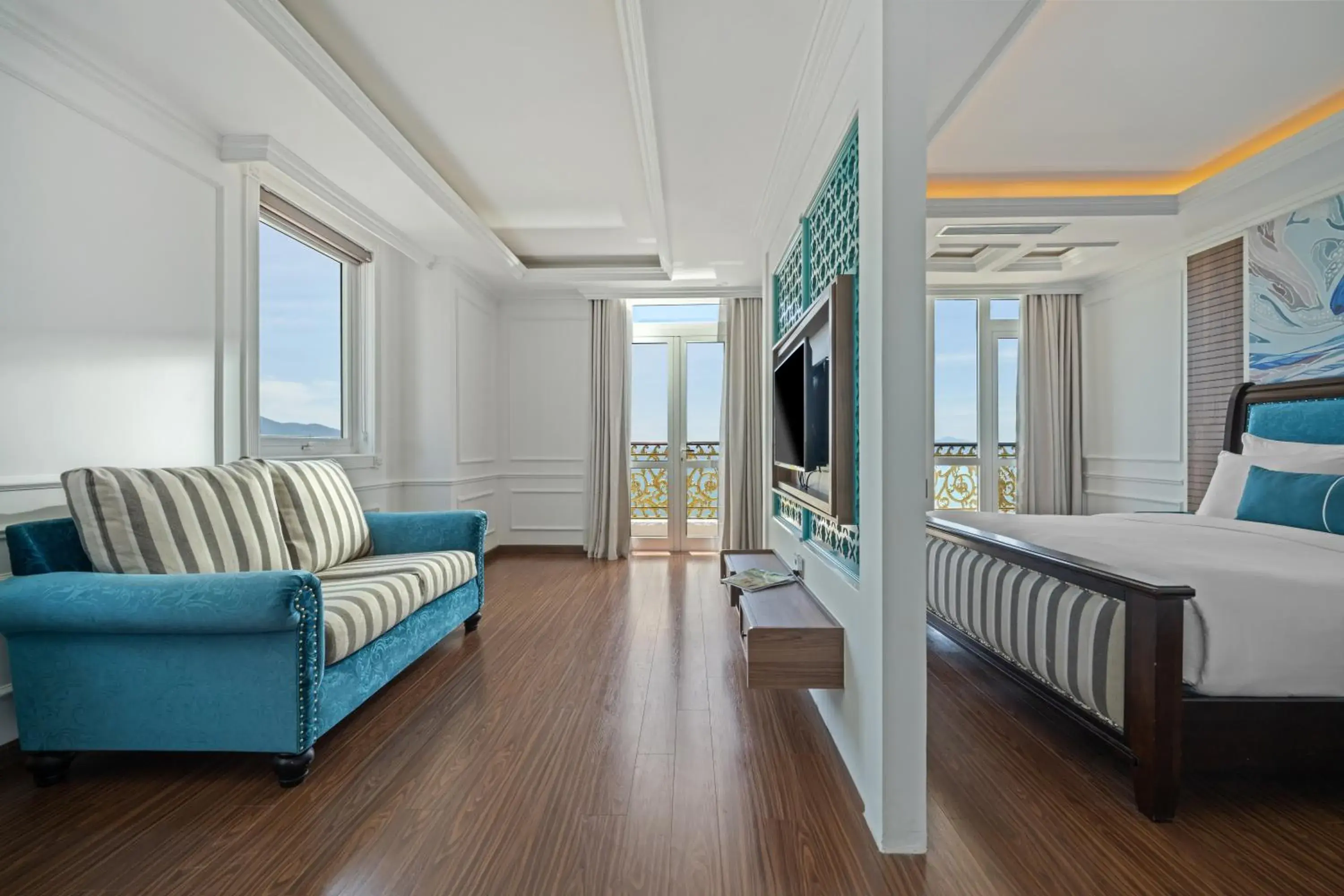 Bed in Paracel Beach Hotel Bed in Paracel Beach Hotel