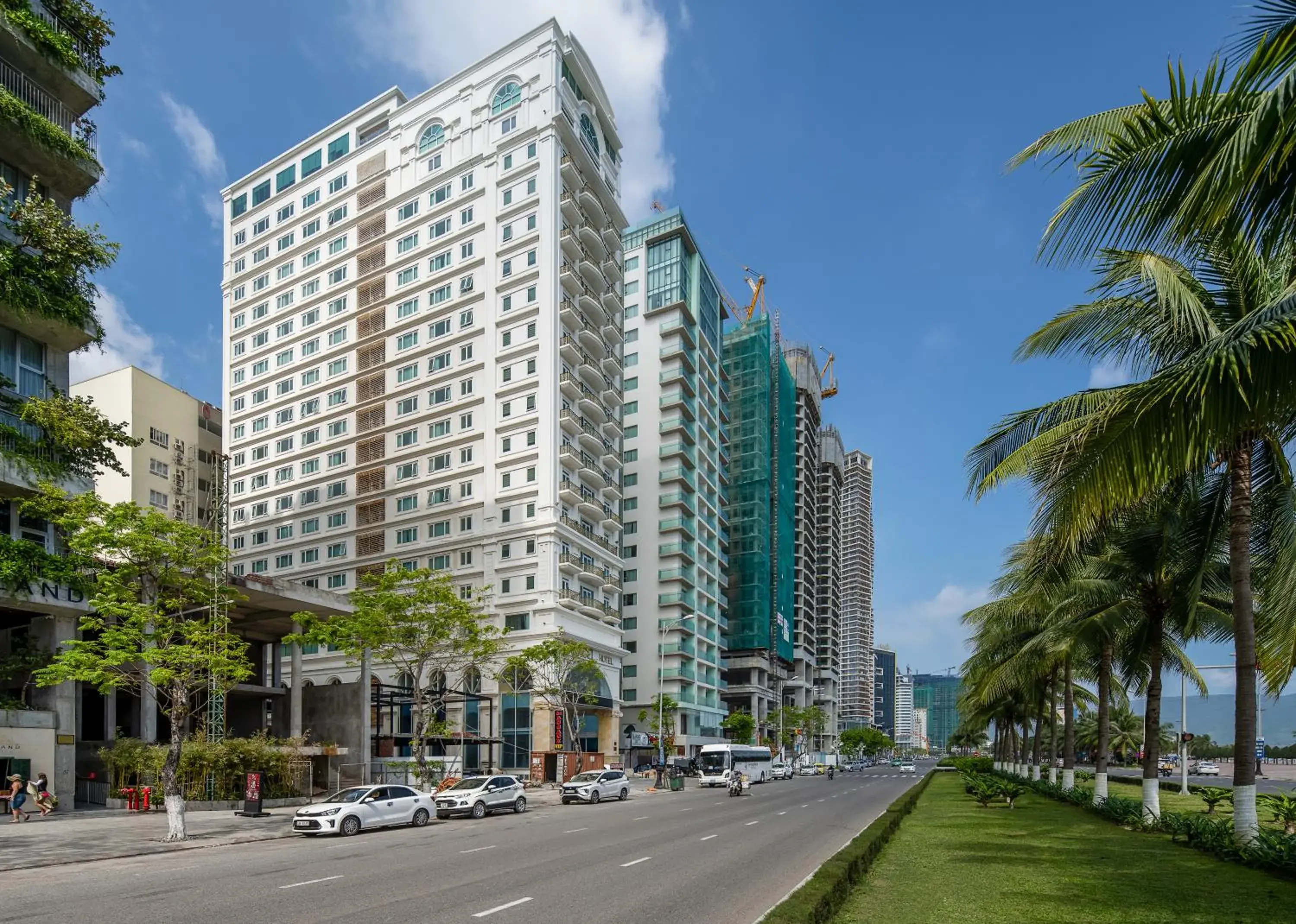 Property building in Paracel Beach Hotel Property building in Paracel Beach Hotel