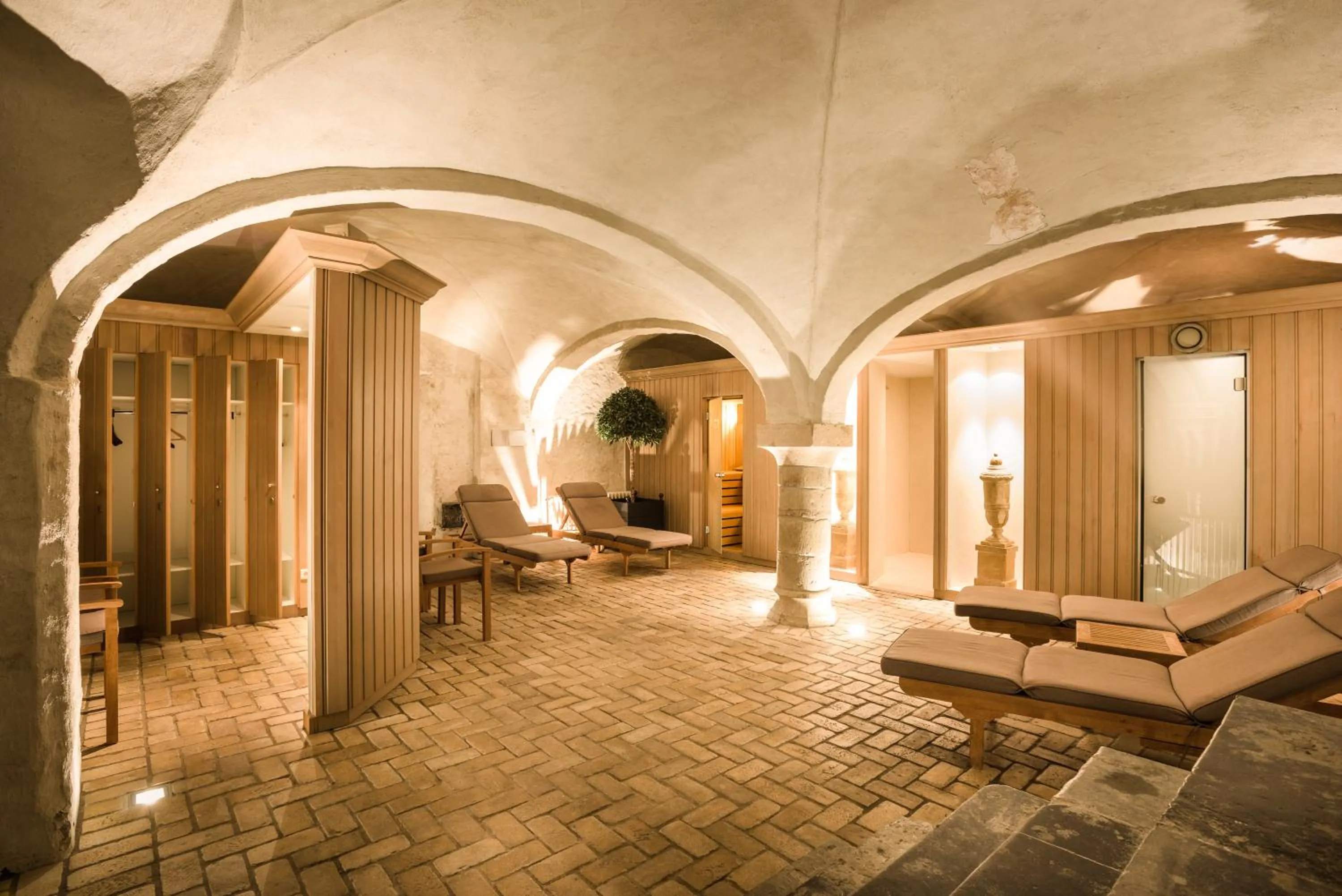 Massage in Dukes' Arches Brugge - by Dukes' Hotel Collection