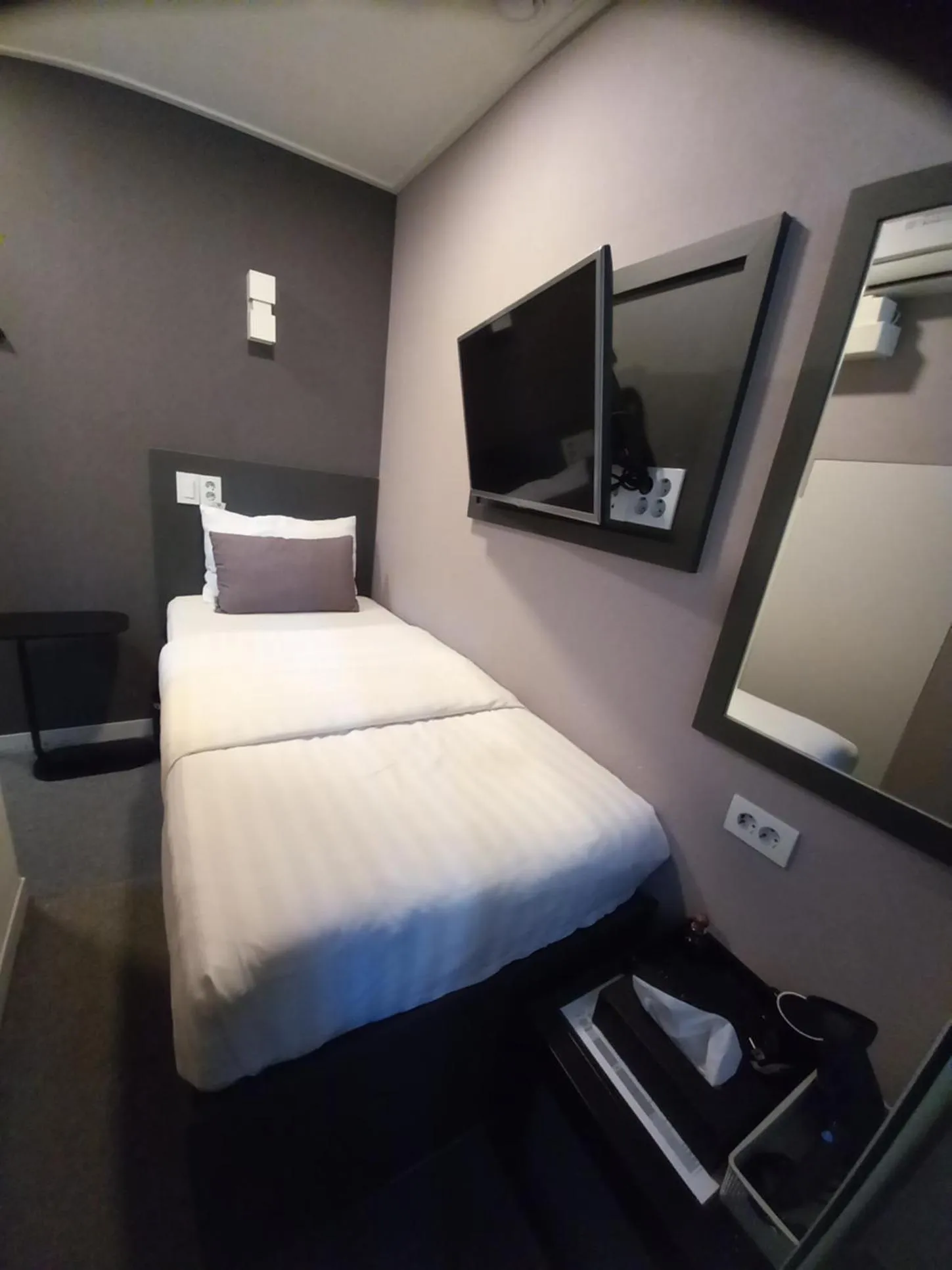 Decorative detail, Bed in Philstay Myeongdong Metro