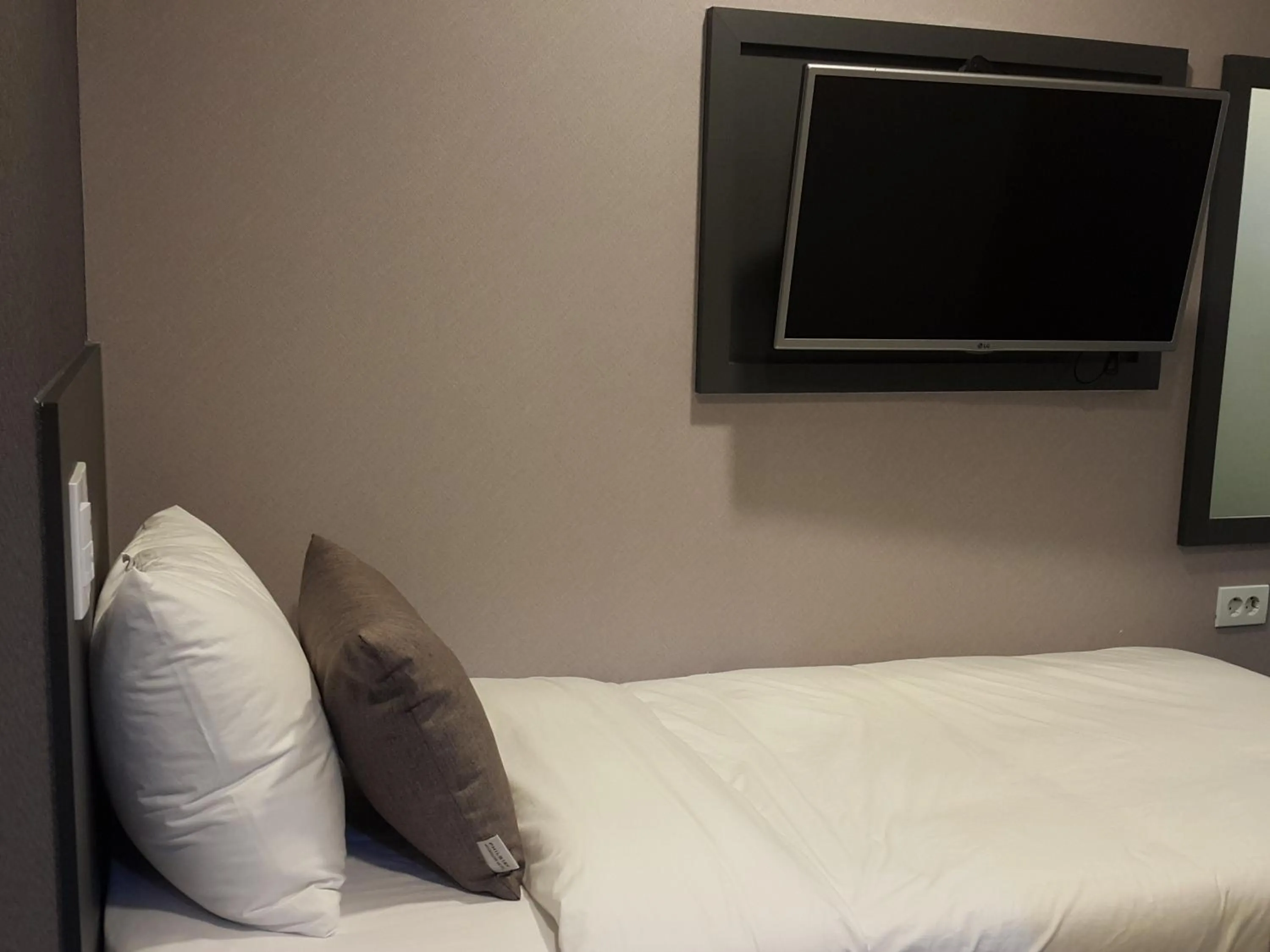 Bedroom, Bed in Philstay Myeongdong Metro