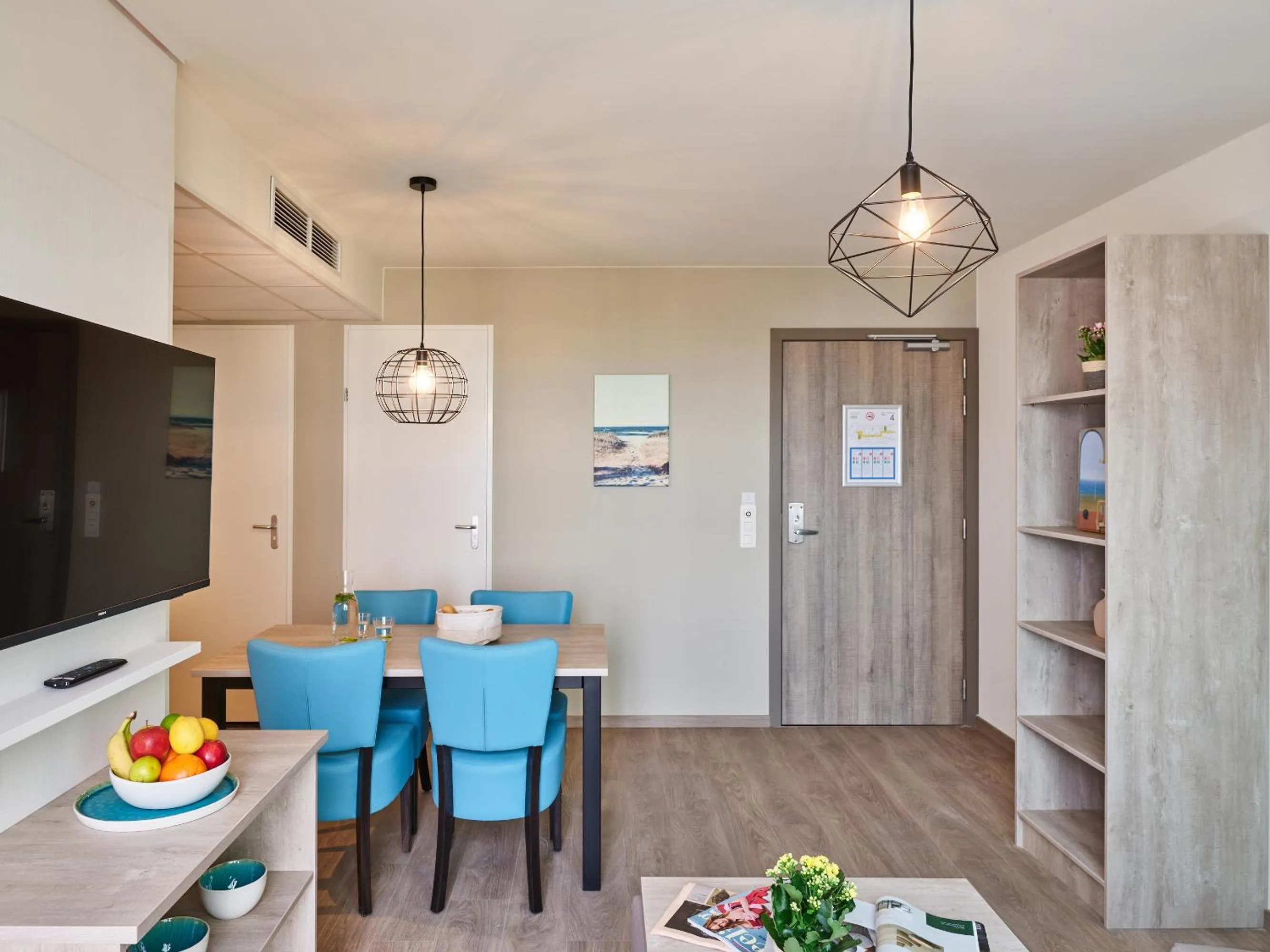 Dining area in Holiday Suites Zeebrugge