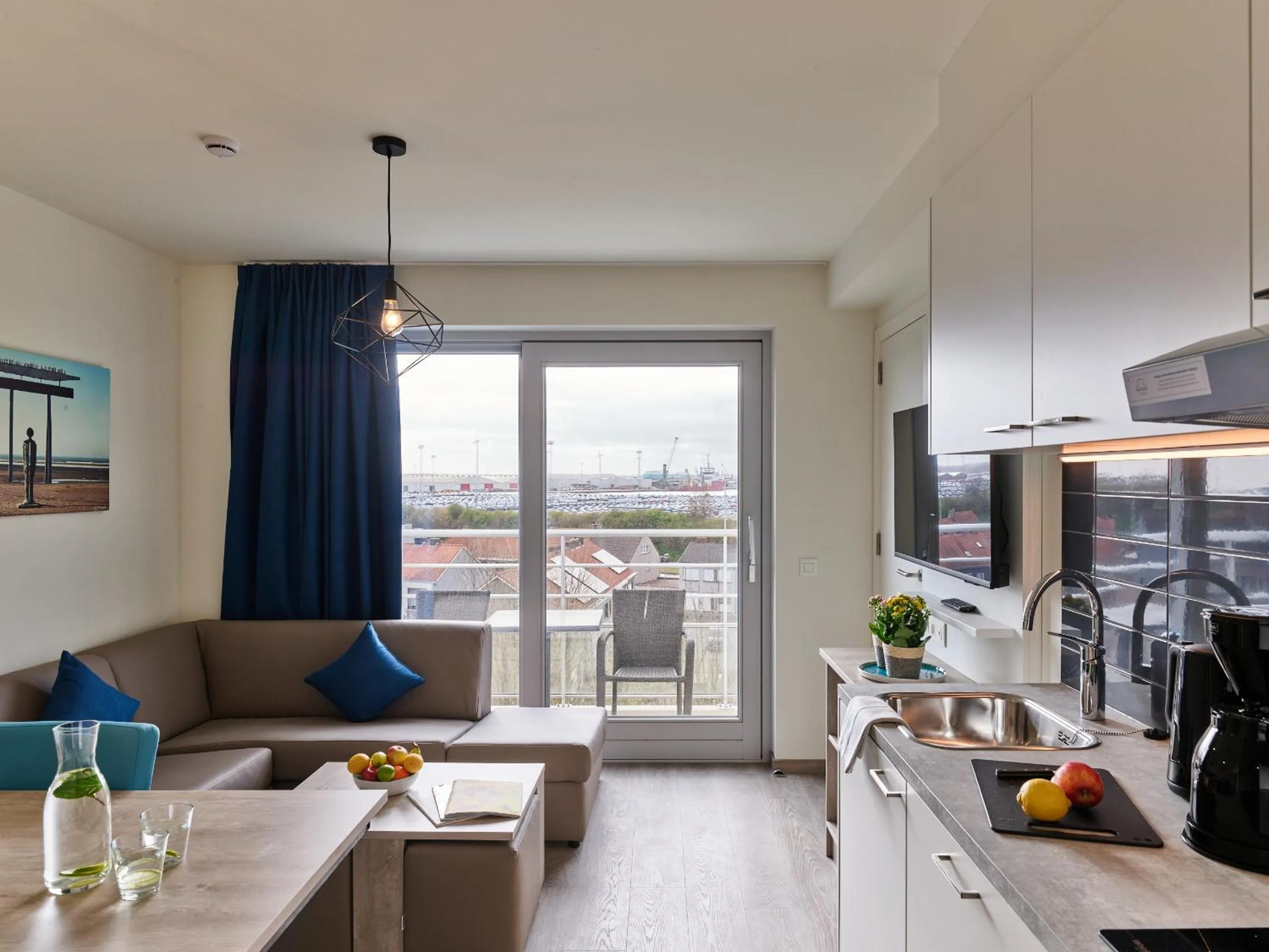 Kitchen or kitchenette in Holiday Suites Zeebrugge