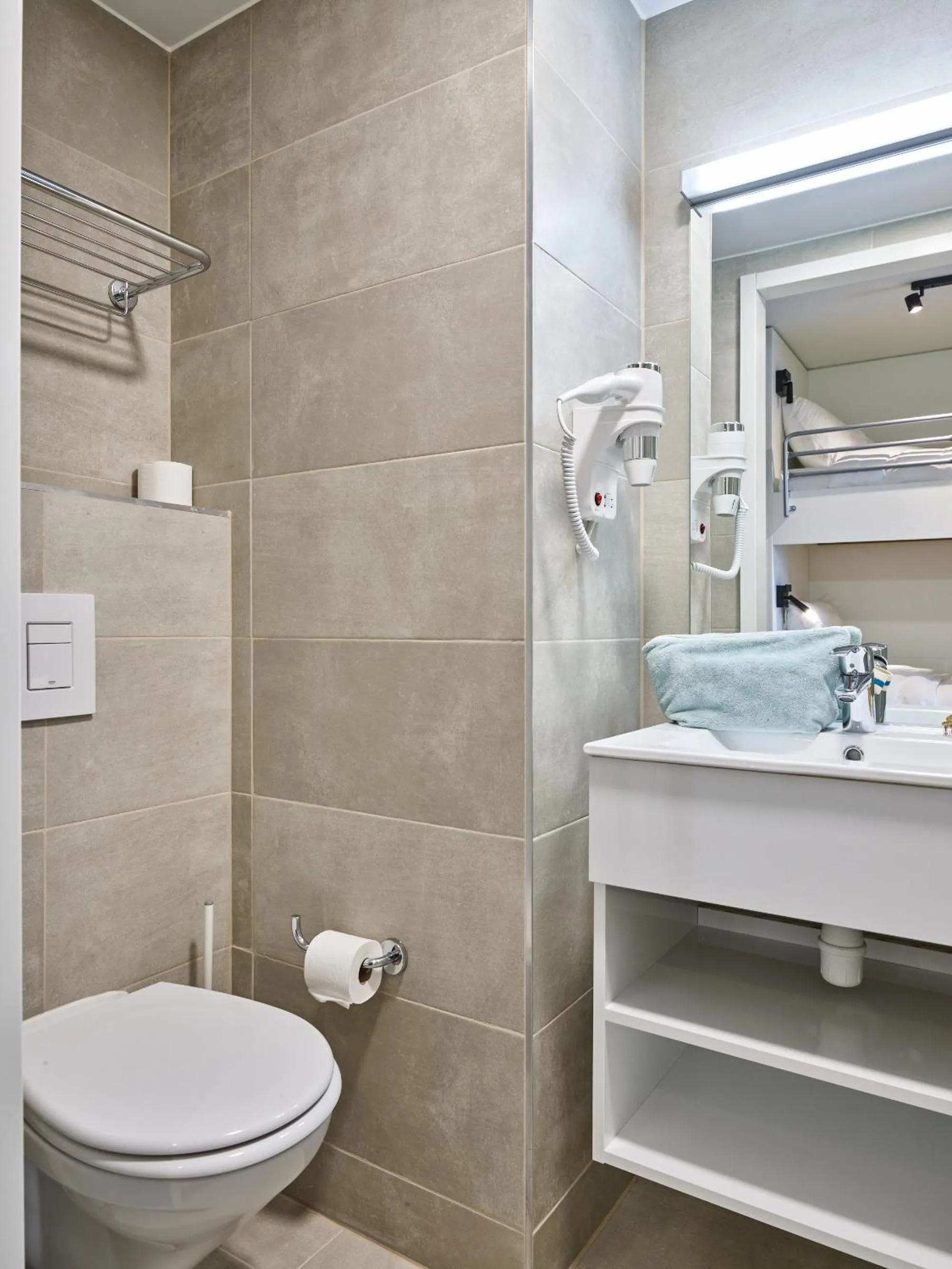 Toilet in Holiday Suites Zeebrugge