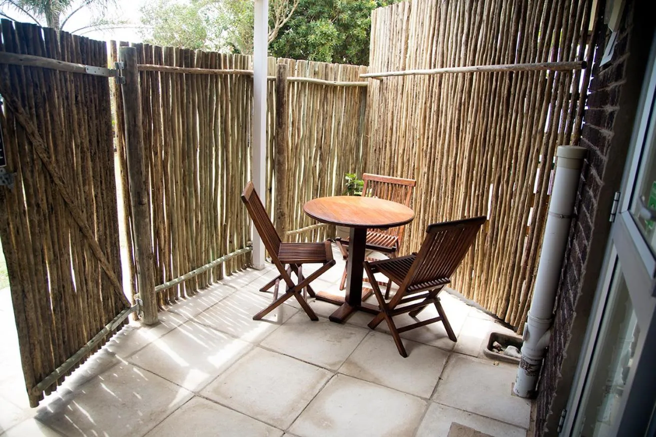 Ansteys Beach Self Catering Apartments