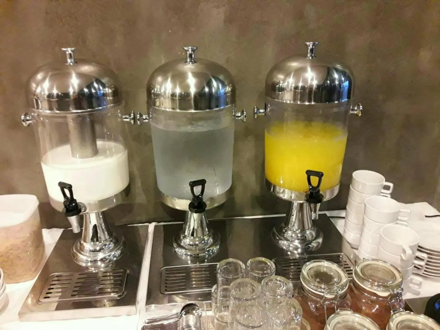 Breakfast in Home Rezidence Prachinburi