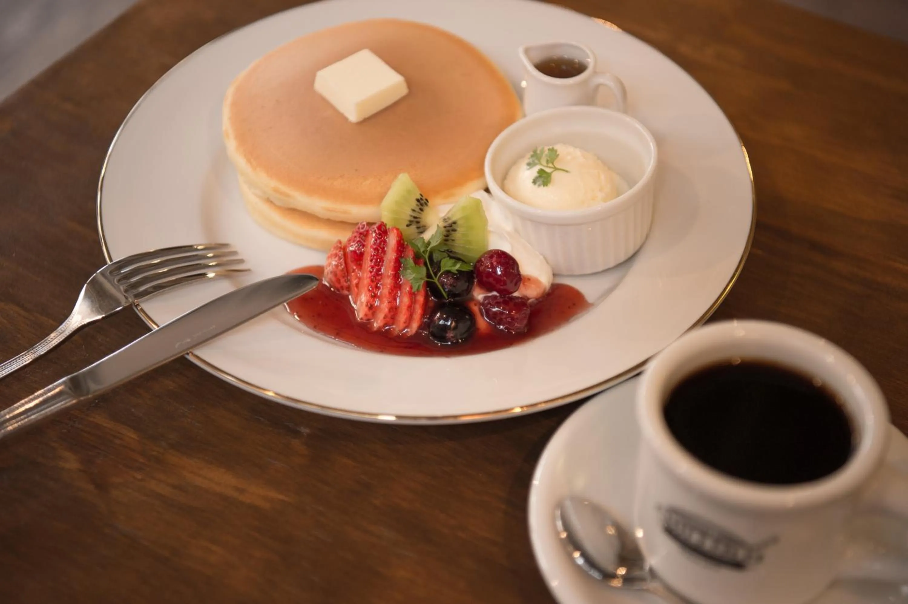 Restaurant/places to eat in Chillulu Hostel