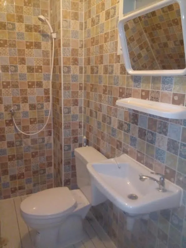 Shower in U-SA-BY House