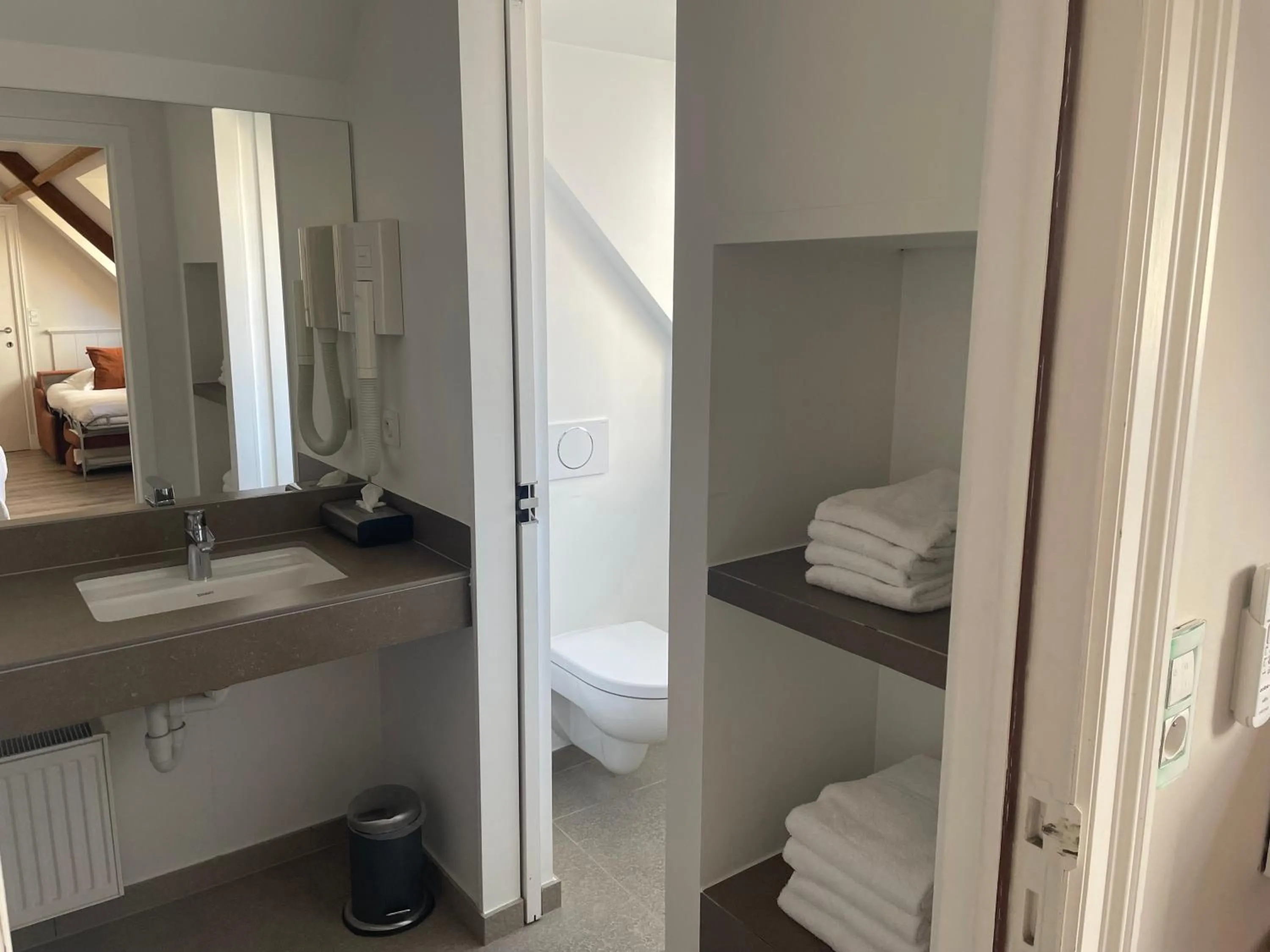 Bathroom in Hotel Ter Duinen