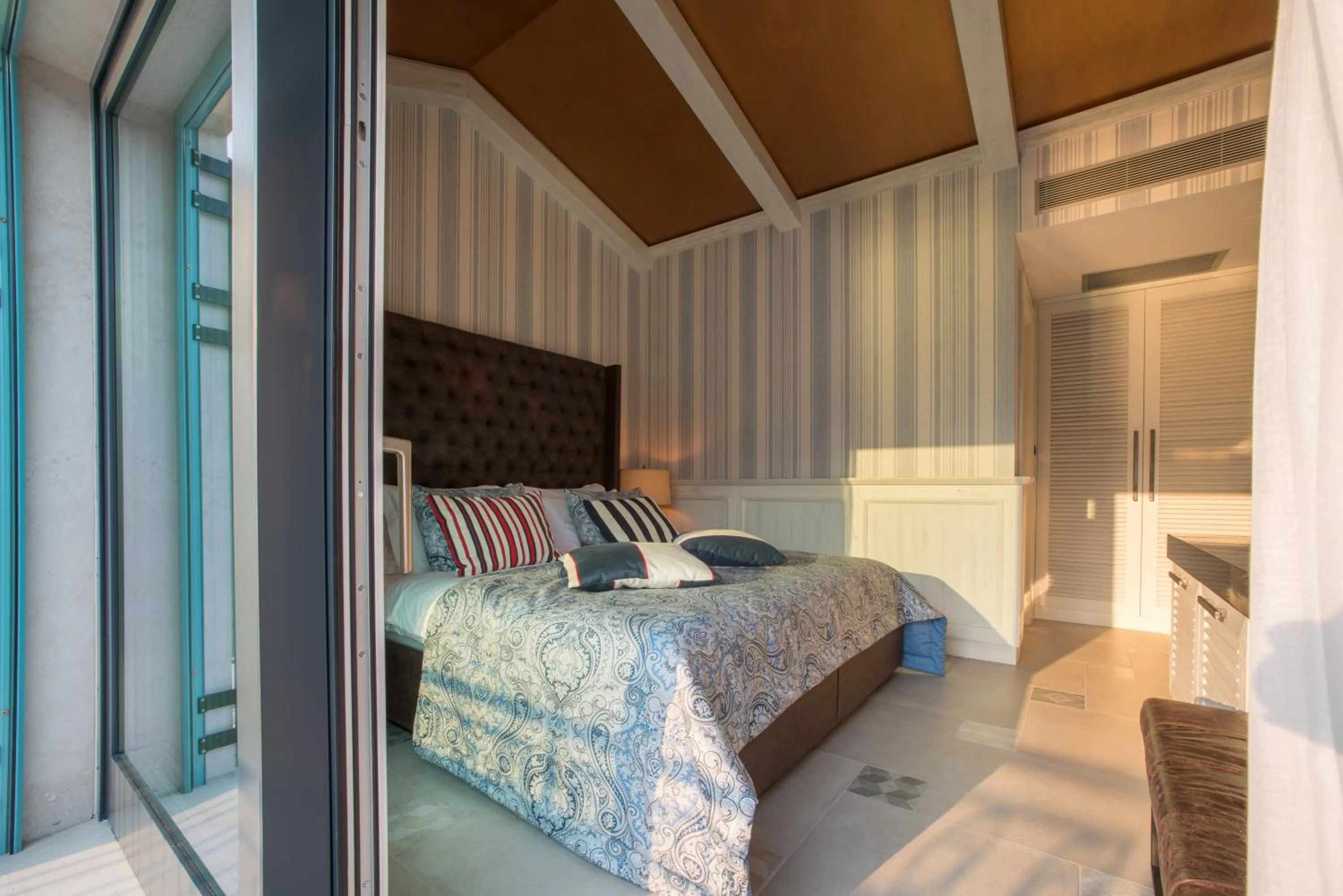 Balcony/Terrace, Bed in Hotel Forza Terra