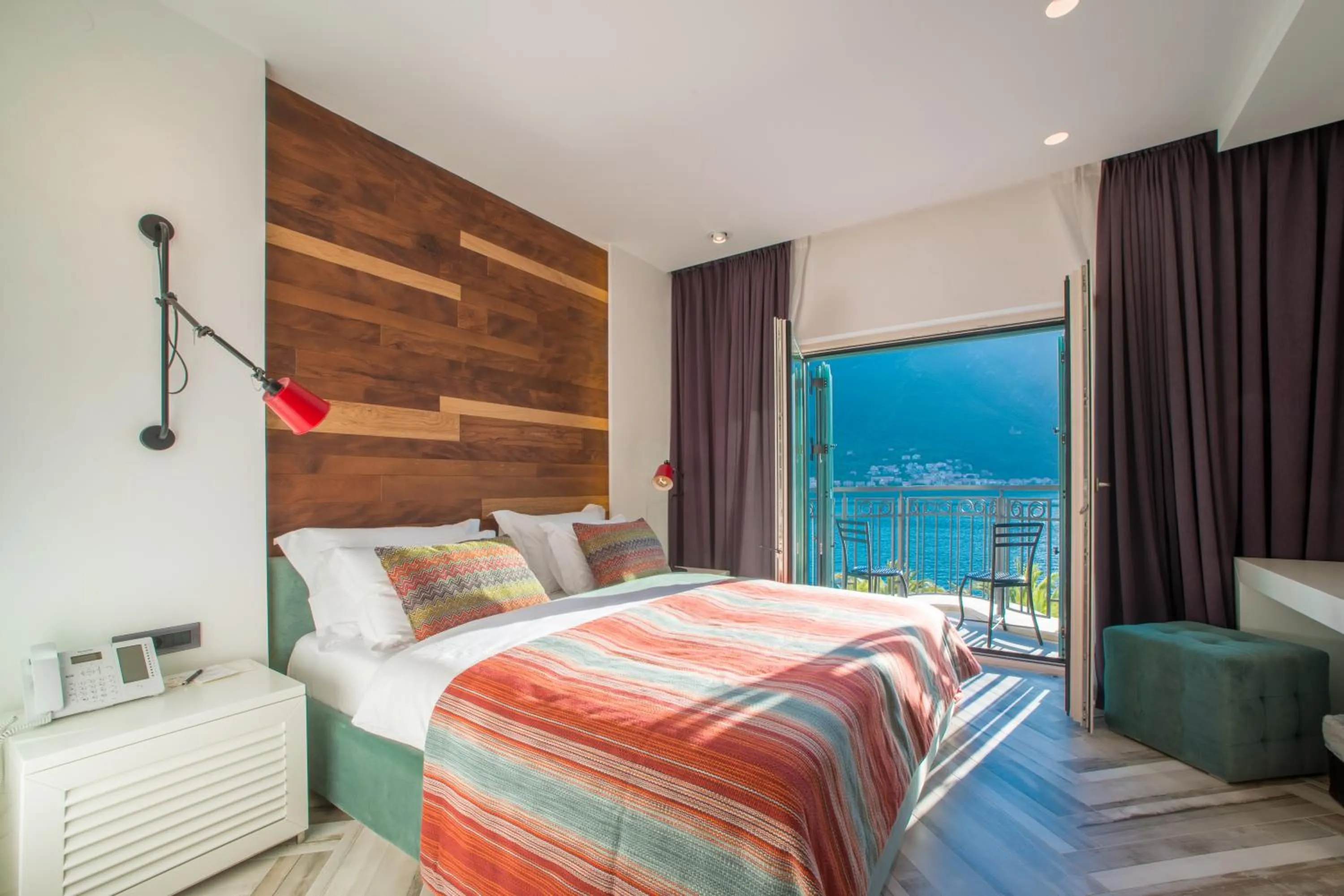 Balcony/Terrace, Bed in Hotel Forza Terra