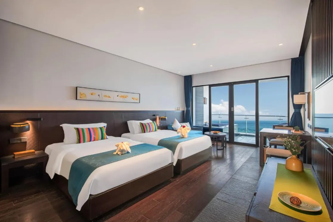 Bed in Howard Johnson Sandalwoods Resort Huizhou