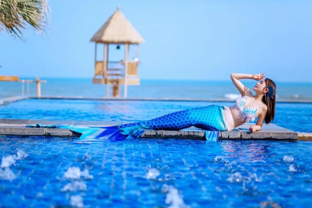 Swimming pool in Howard Johnson Sandalwoods Resort Huizhou