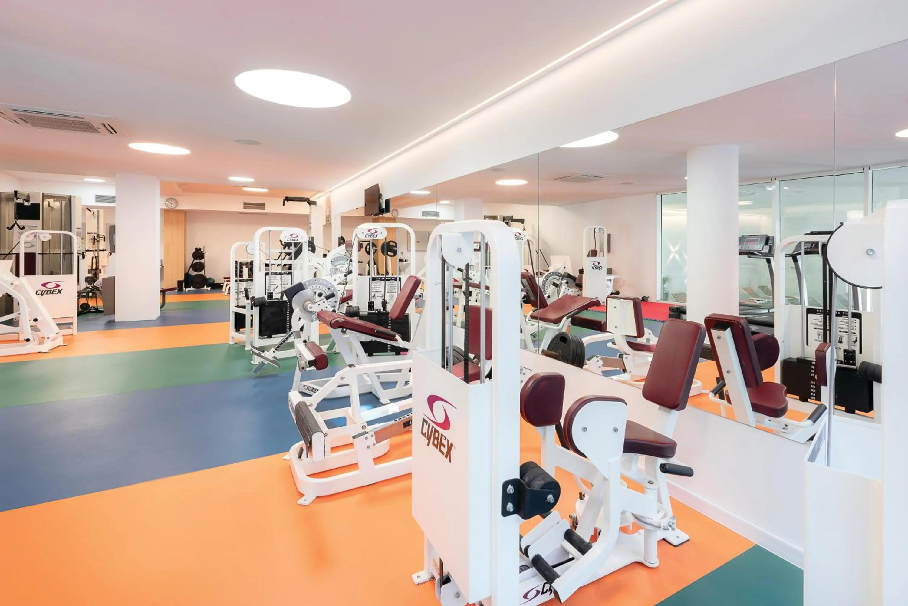 Fitness centre/facilities in Hotel Olympia Sky