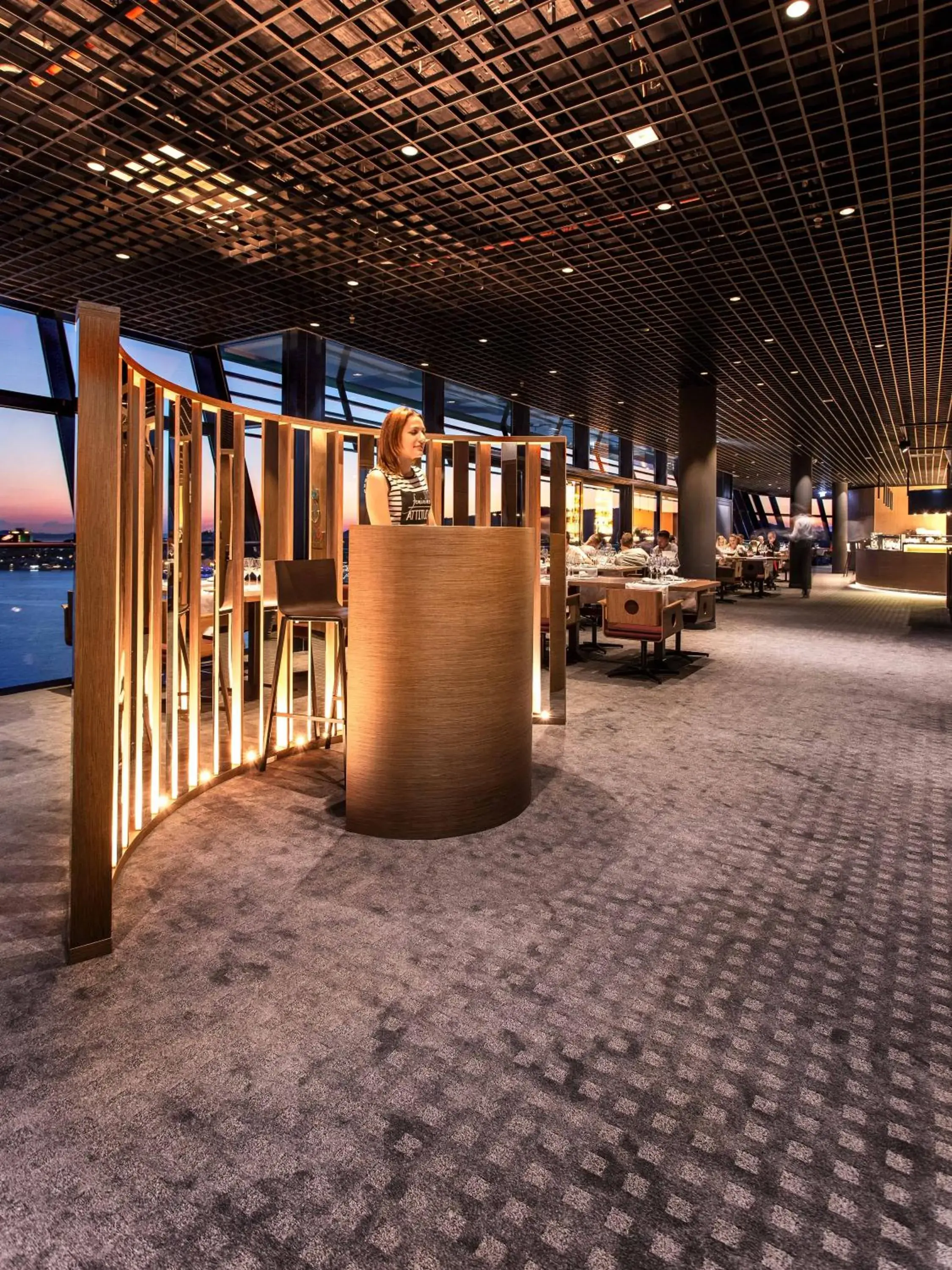 Restaurant/places to eat in Hotel Olympia Sky Restaurant/places to eat in Hotel Olympia Sky