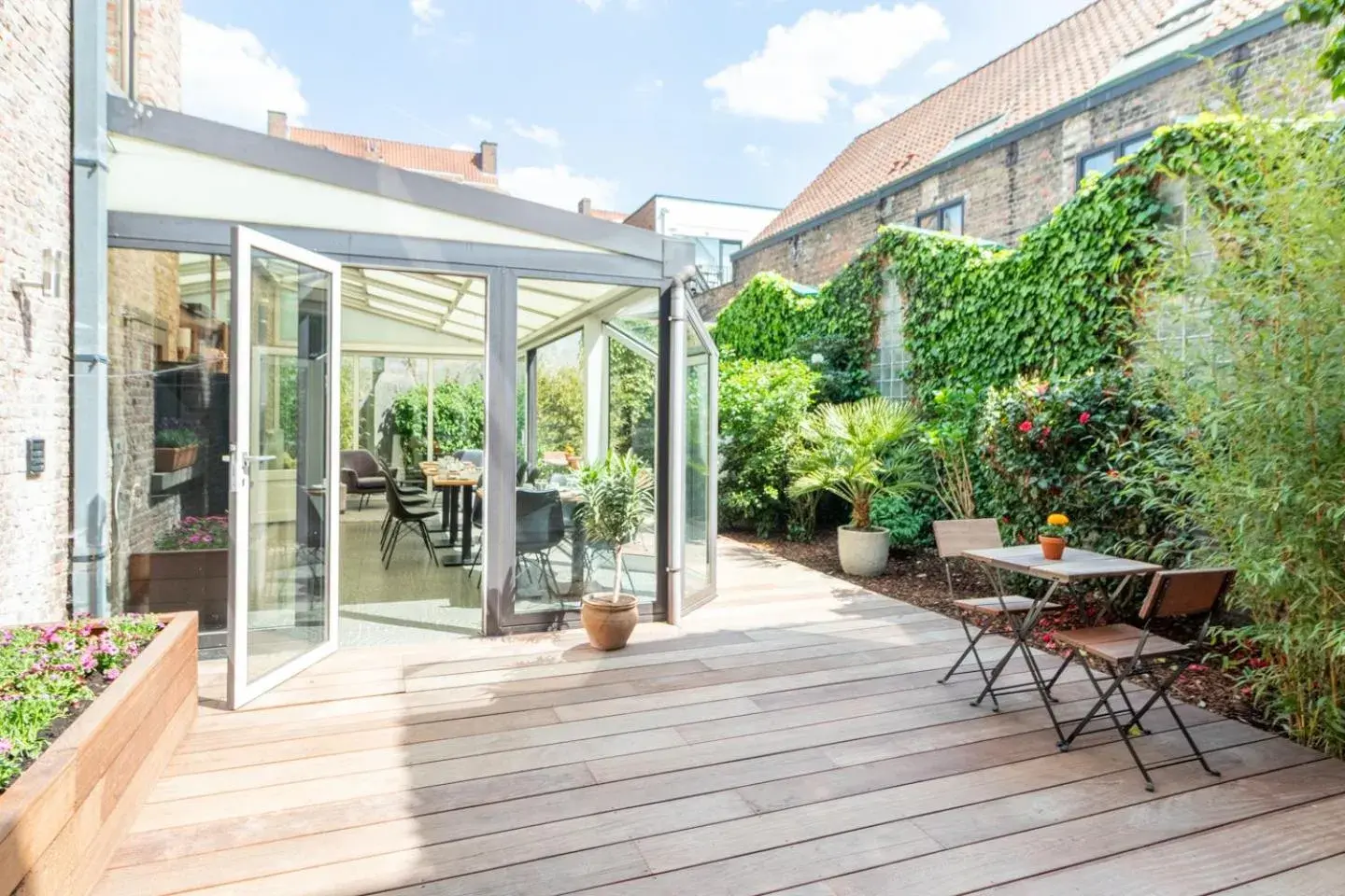 Property building in Hotel Montovani Property building in Hotel Montovani